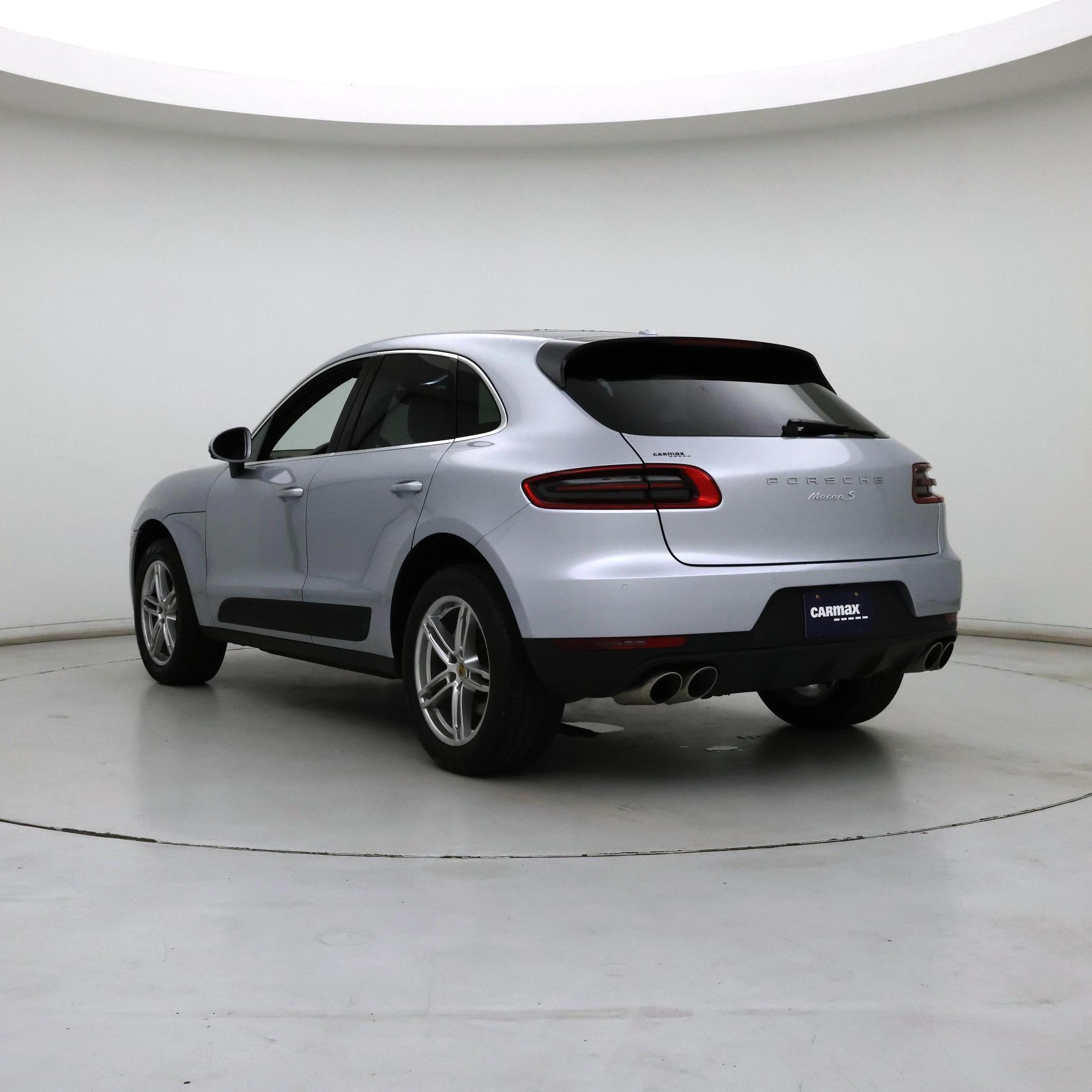 Thumbnail: 2015 Porsche Macan - 2