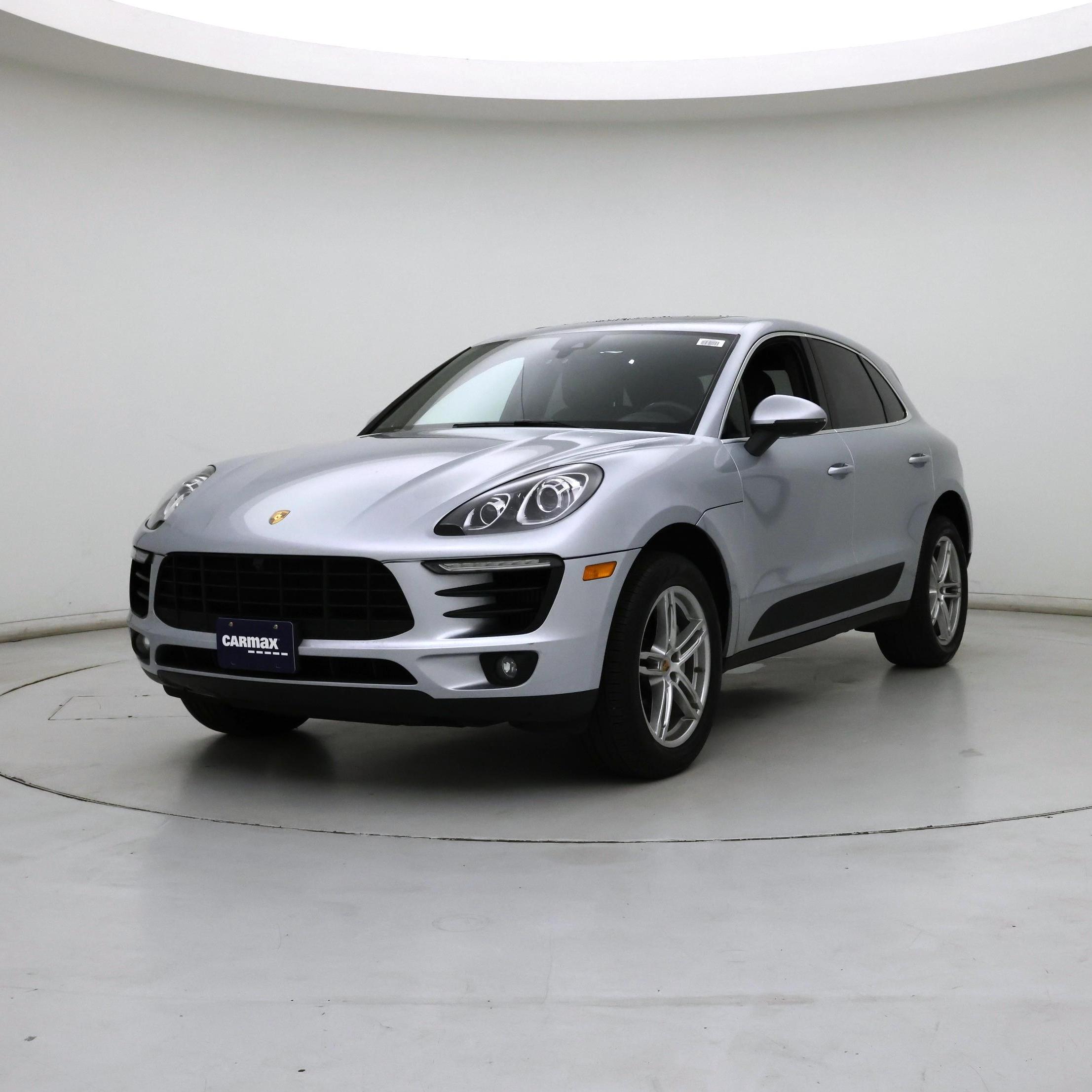 Thumbnail: 2015 Porsche Macan - 4