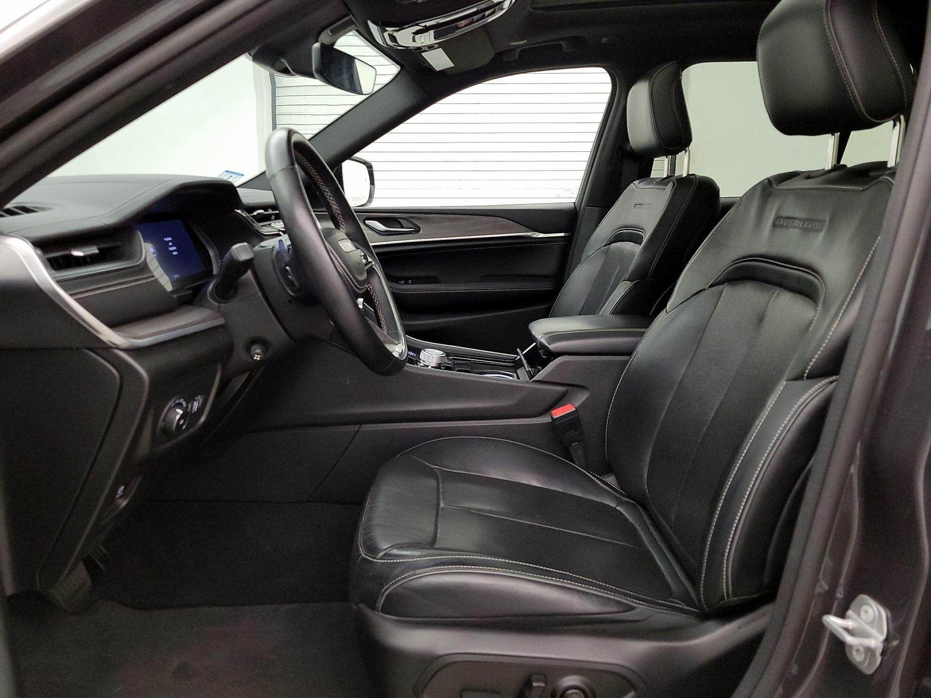 Thumbnail: 2022 Jeep Grand Cherokee - 11