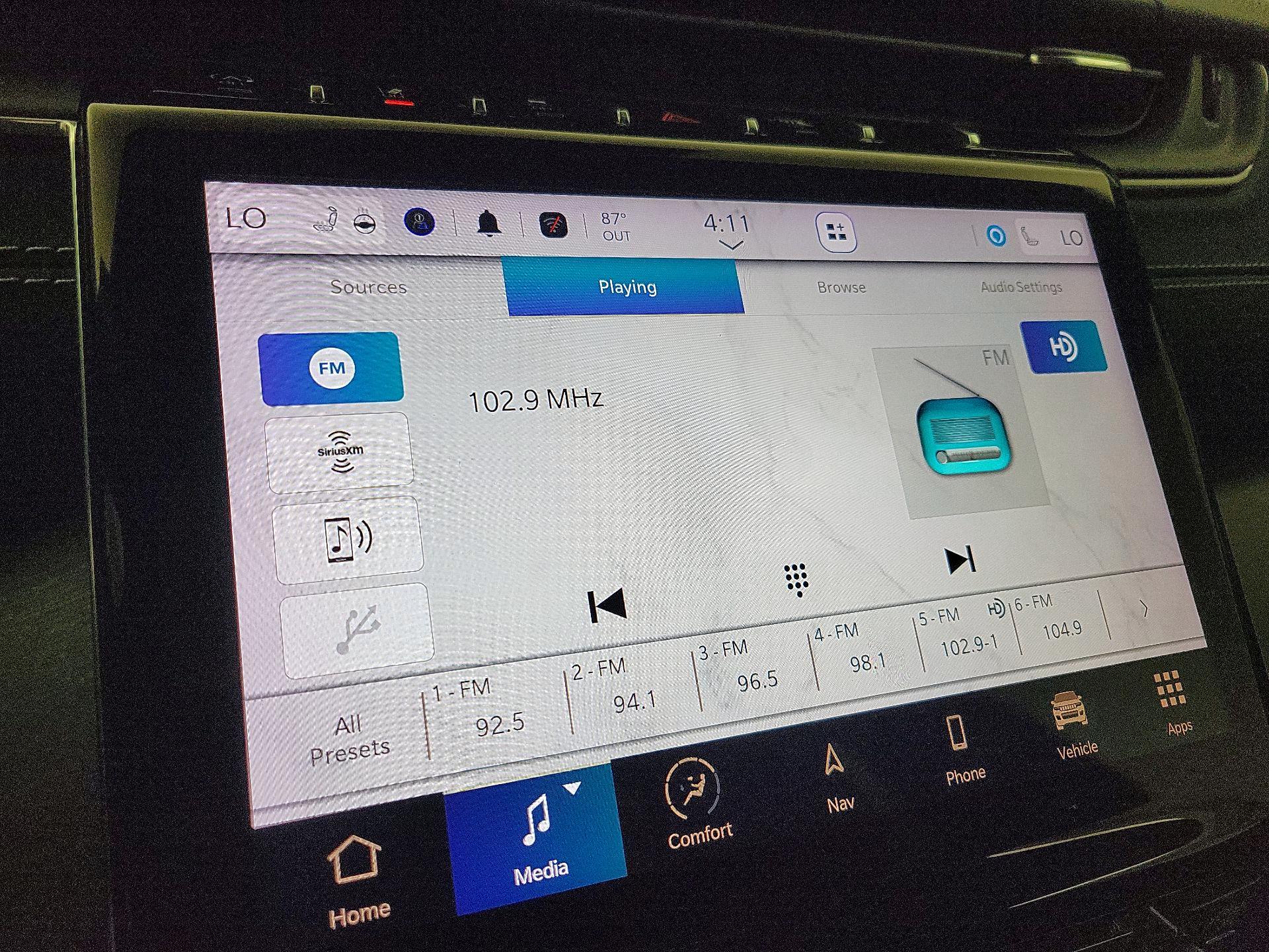 Thumbnail: 2022 Jeep Grand Cherokee - 16