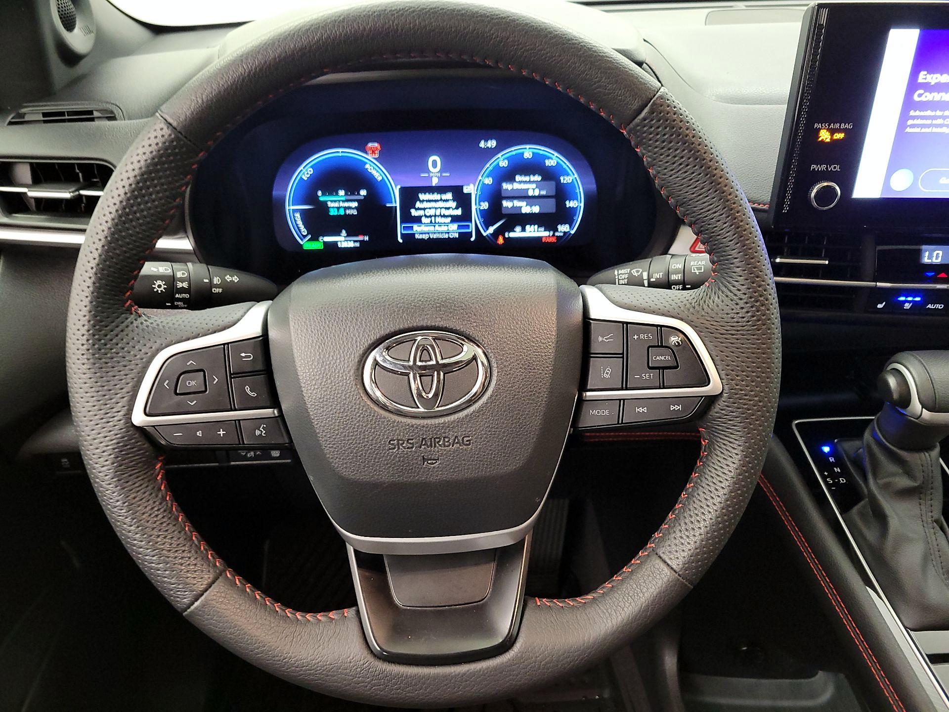 Thumbnail: 2025 Toyota Sienna - 10