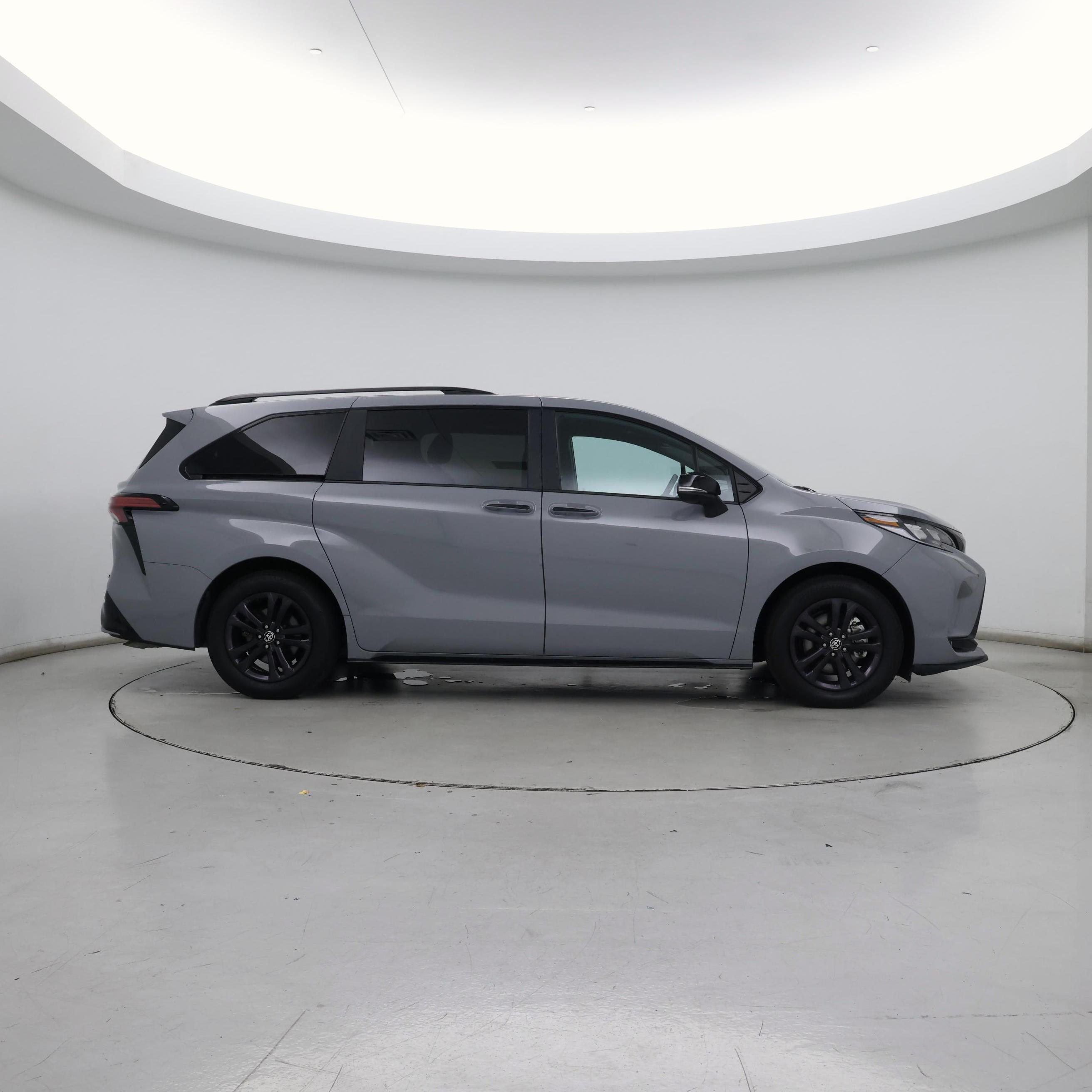 Thumbnail: 2025 Toyota Sienna - 7