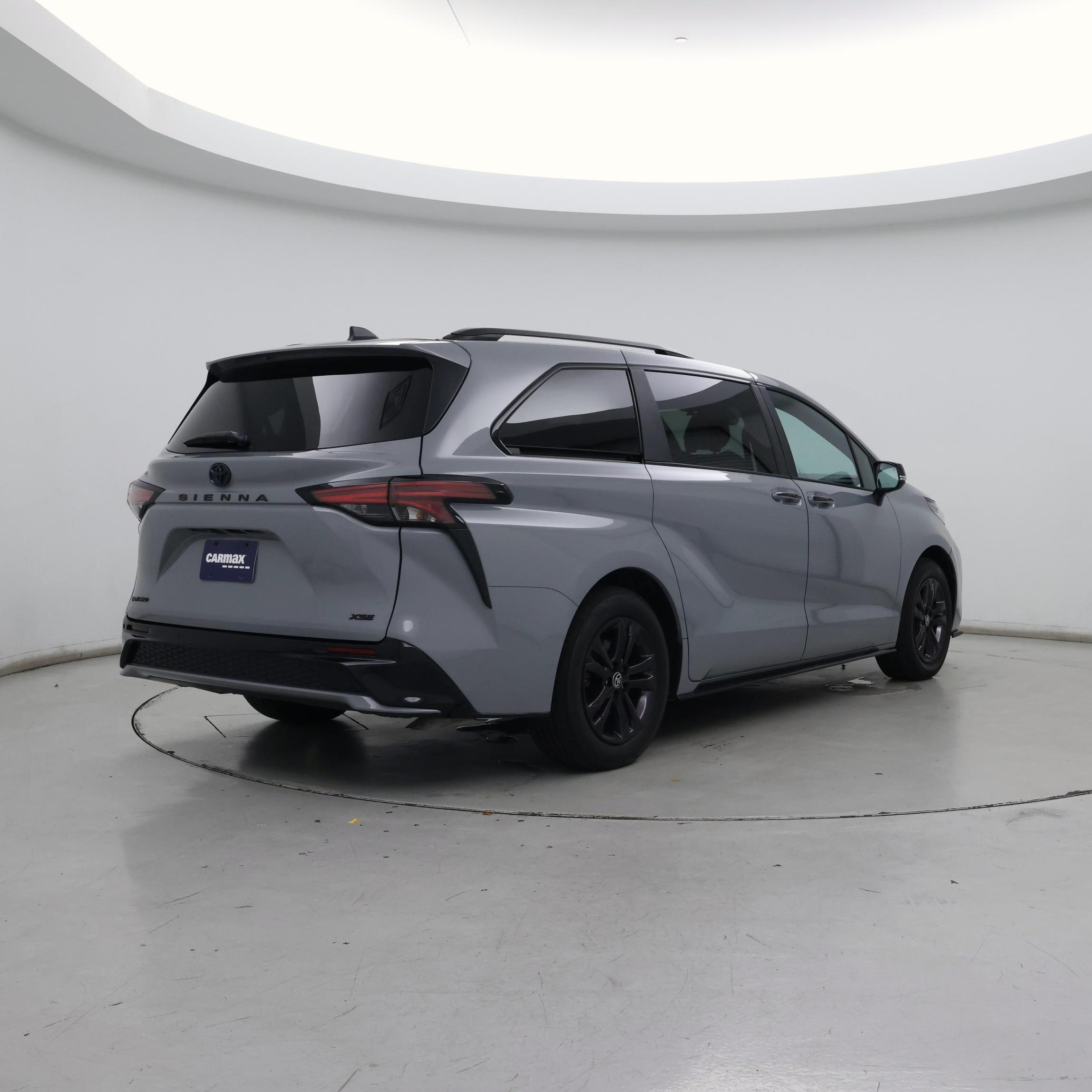 Thumbnail: 2025 Toyota Sienna - 8