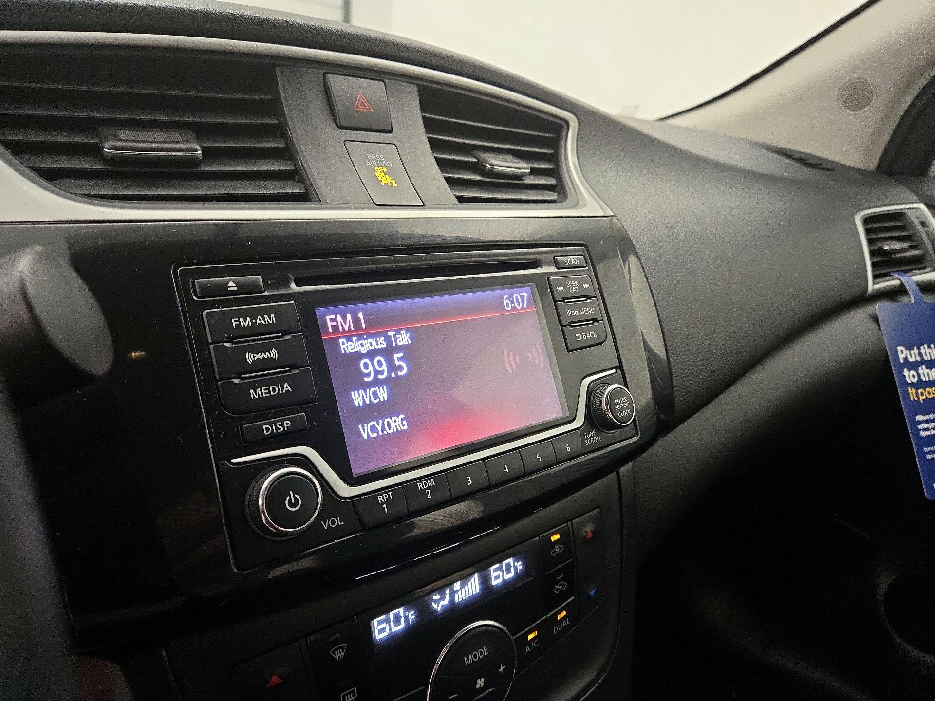 Thumbnail: 2018 Nissan Sentra - 15