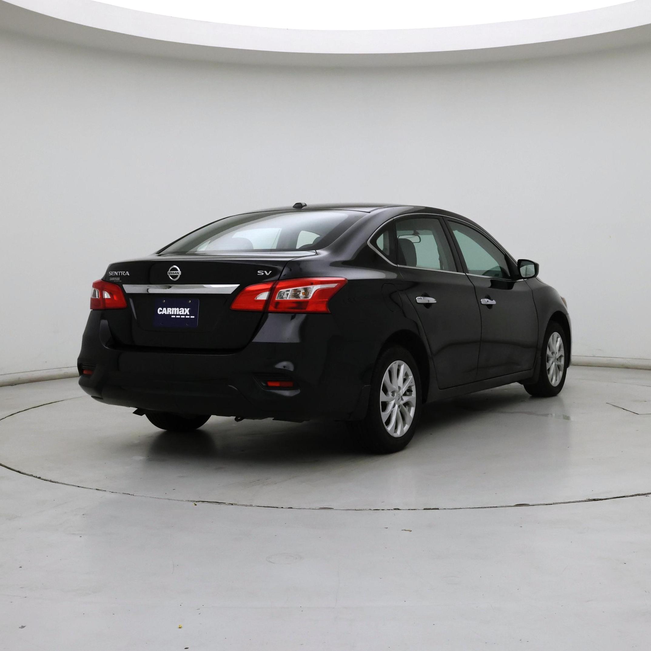 Thumbnail: 2018 Nissan Sentra - 8