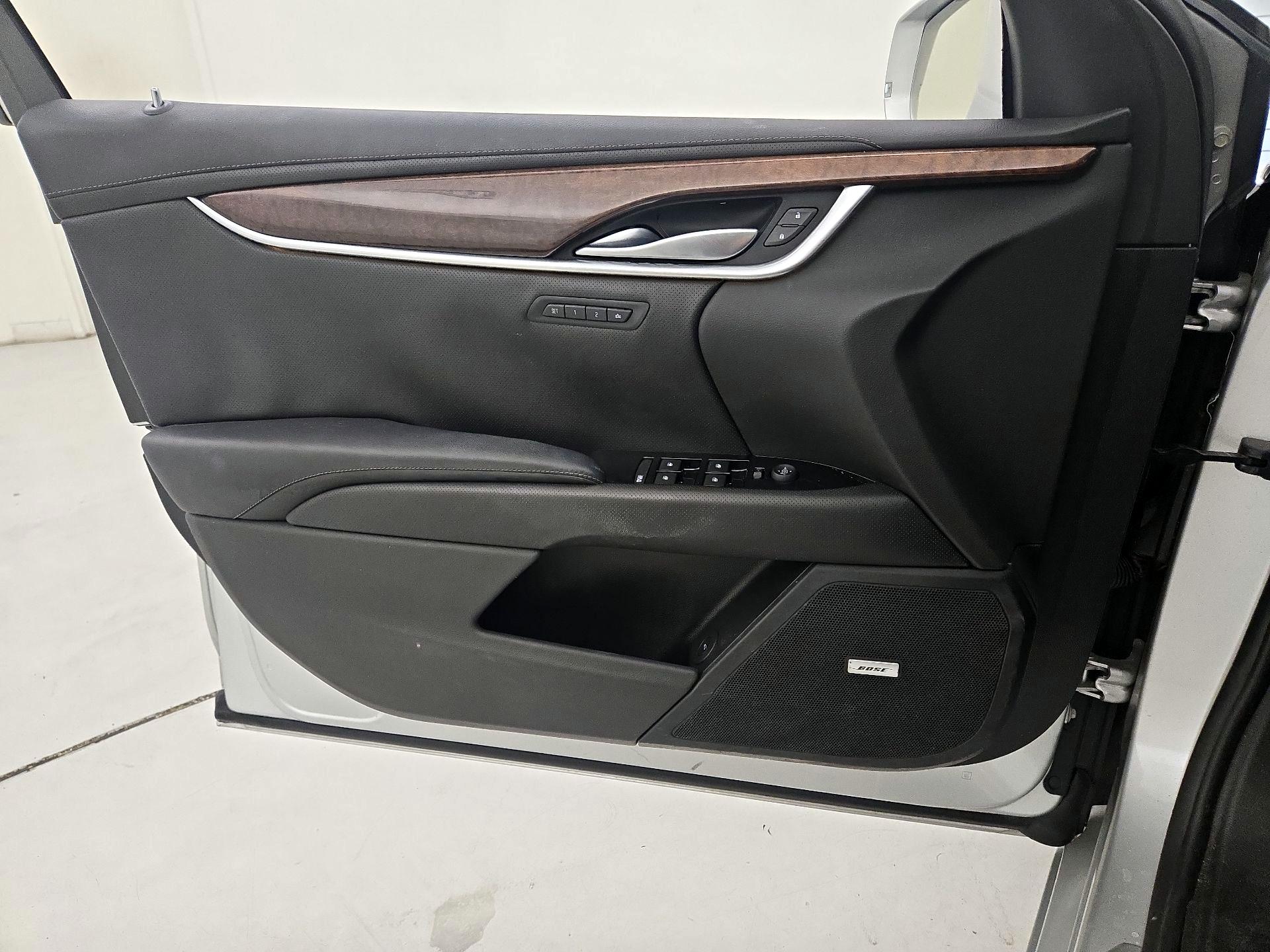 Thumbnail: 2014 Cadillac XTS - 12