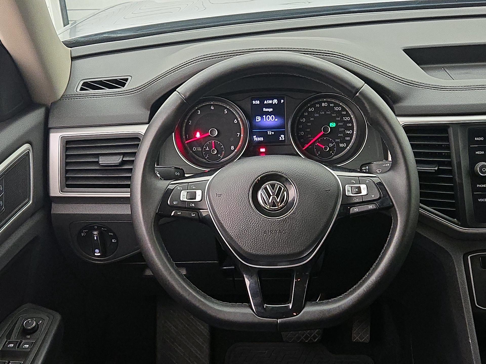 Thumbnail: 2018 Volkswagen Atlas - 10