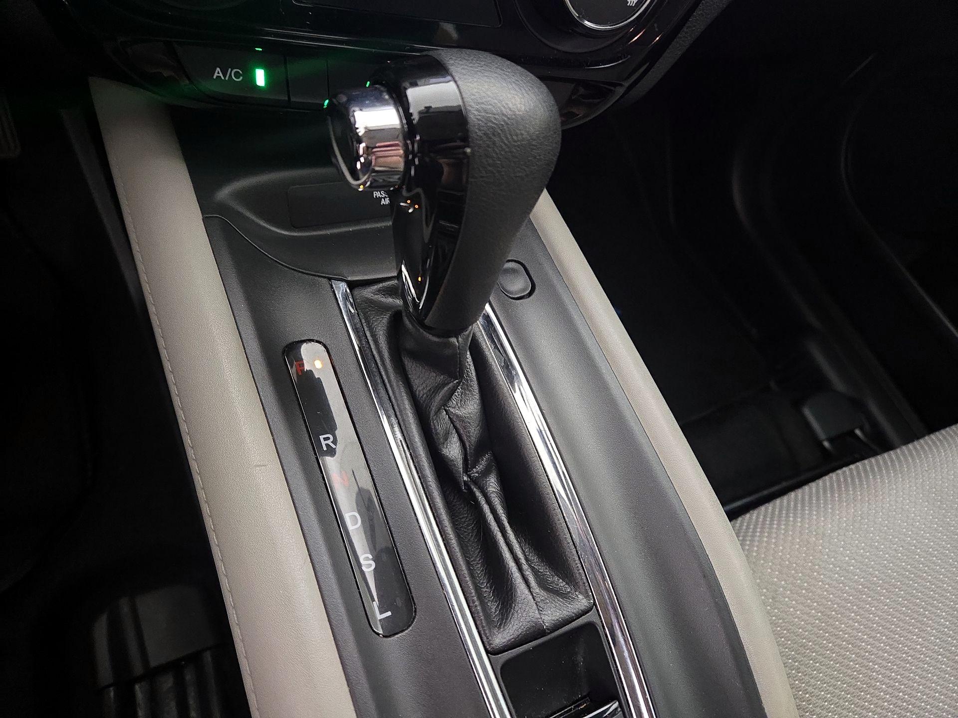 Thumbnail: 2017 Honda HR-V - 17