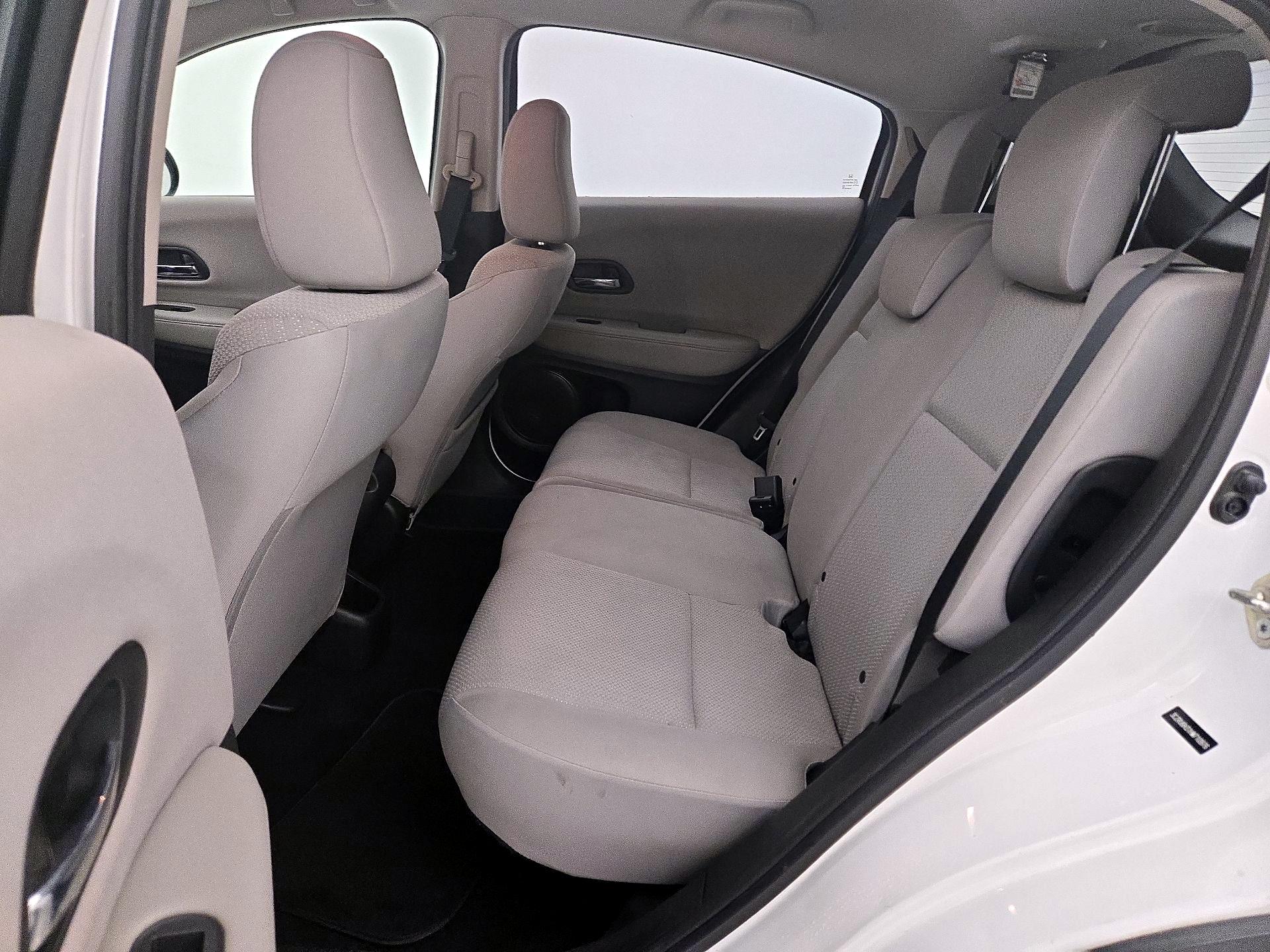 Thumbnail: 2017 Honda HR-V - 19