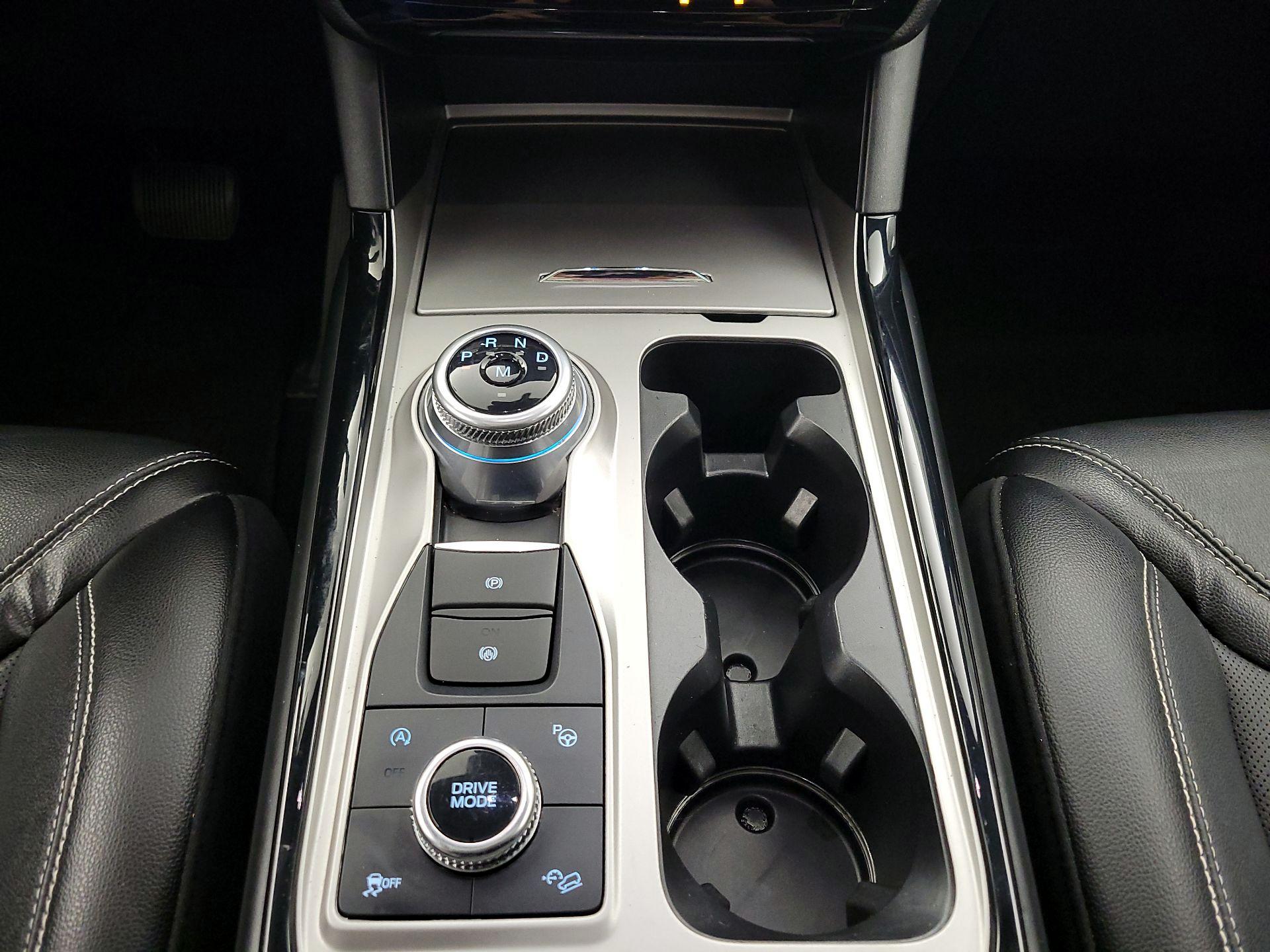 Thumbnail: 2021 Ford Explorer - 18