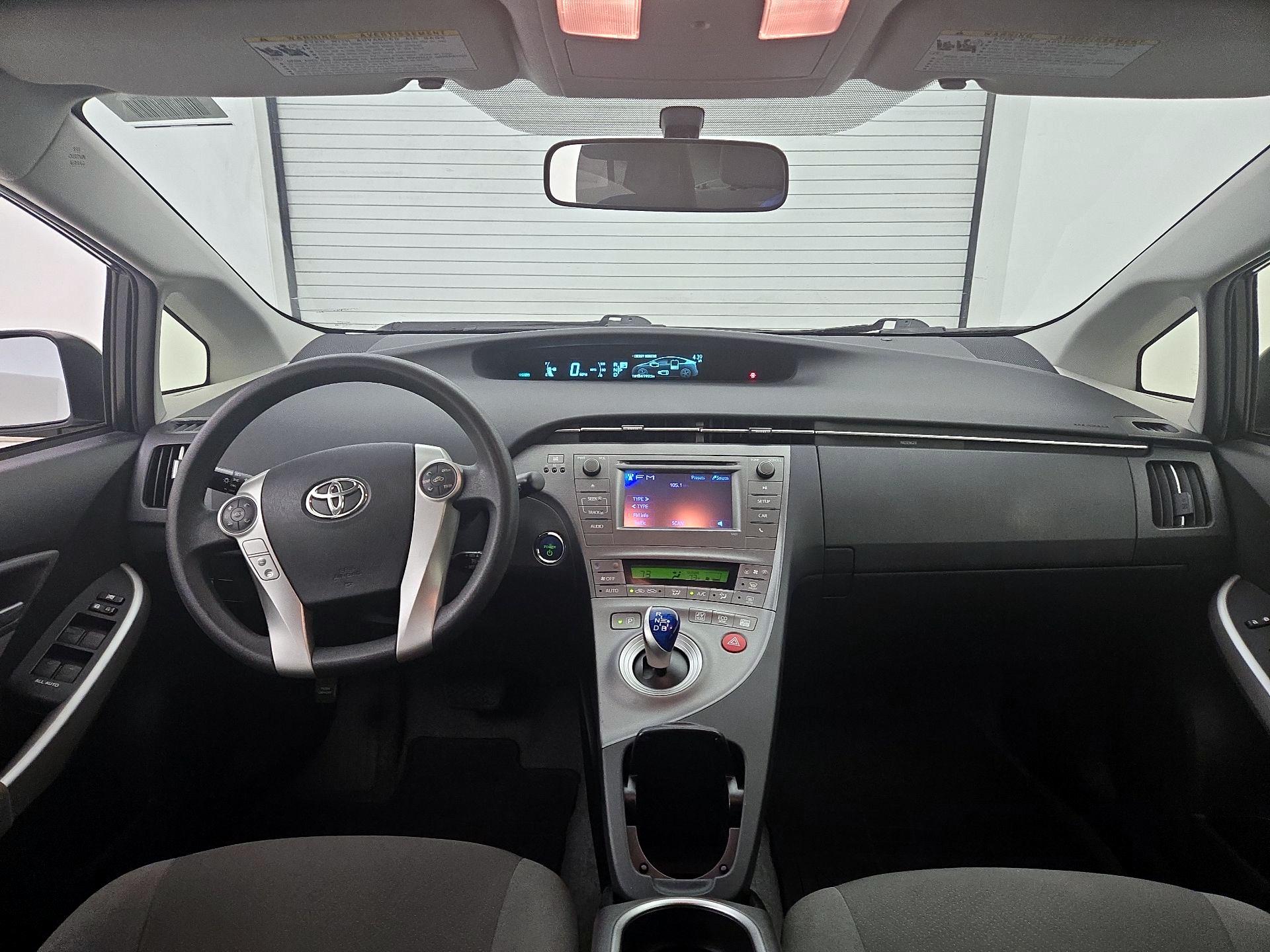 Thumbnail: 2013 Toyota Prius - 9