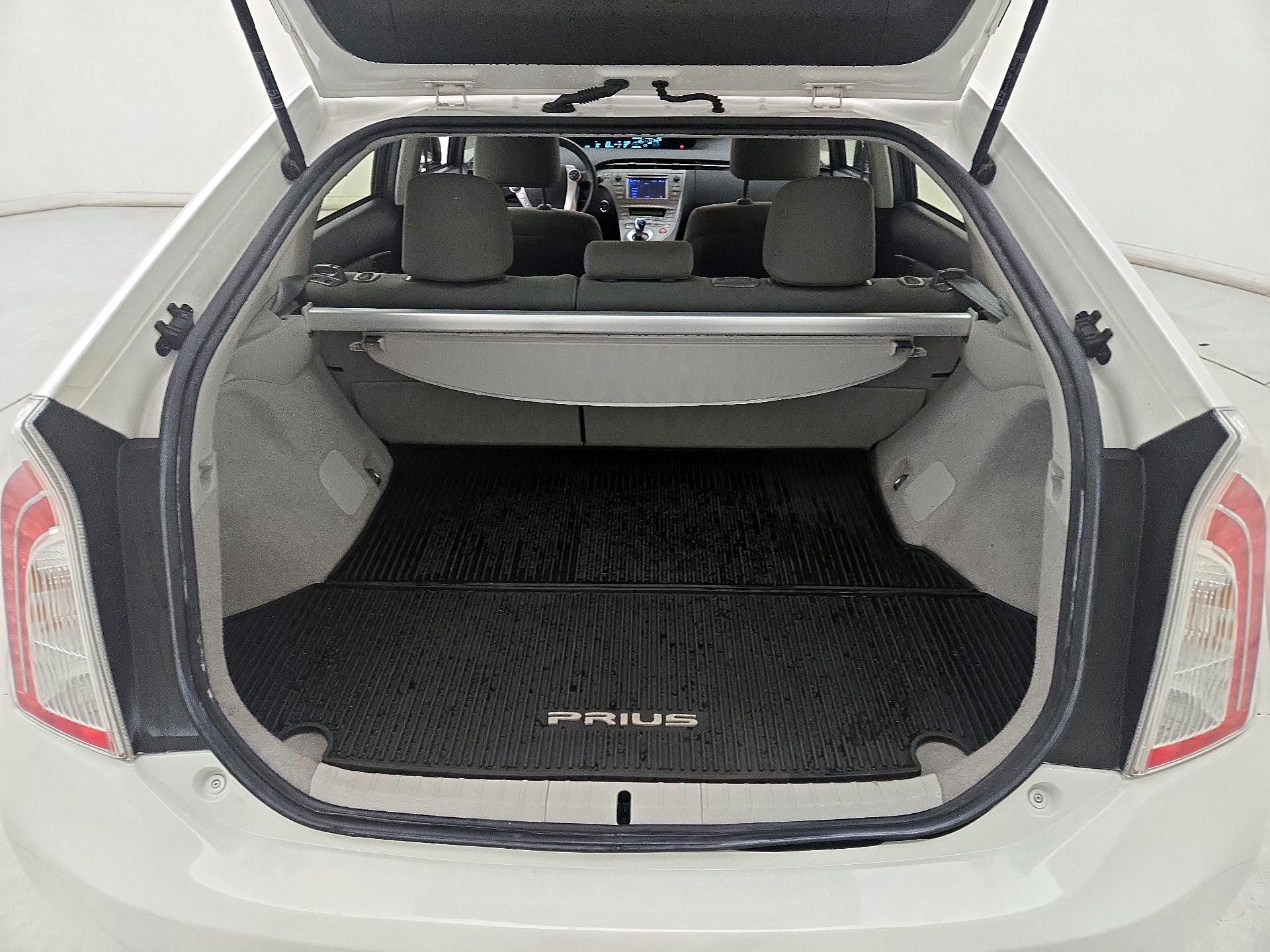 Thumbnail: 2013 Toyota Prius - 19