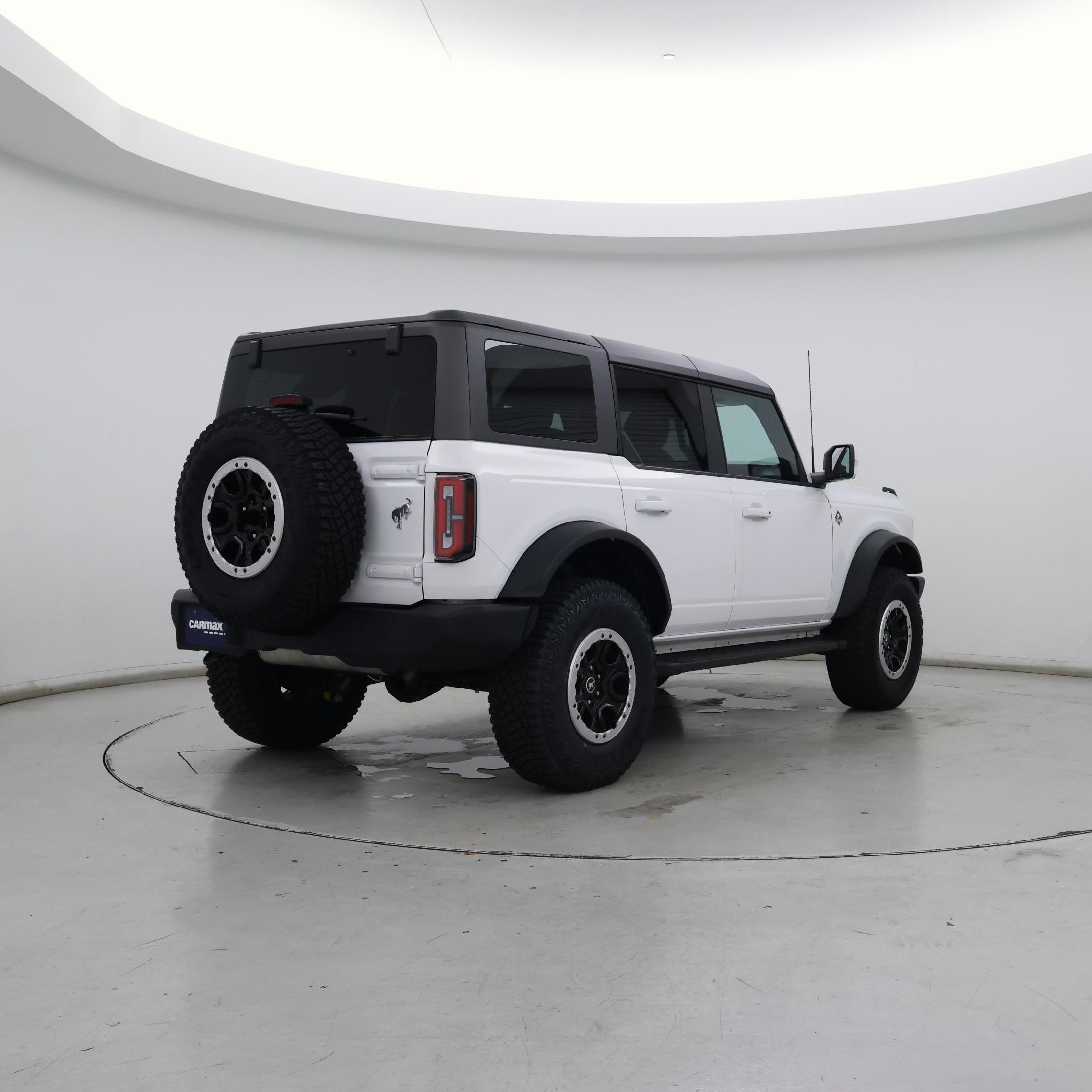 Thumbnail: 2023 Ford Bronco - 8