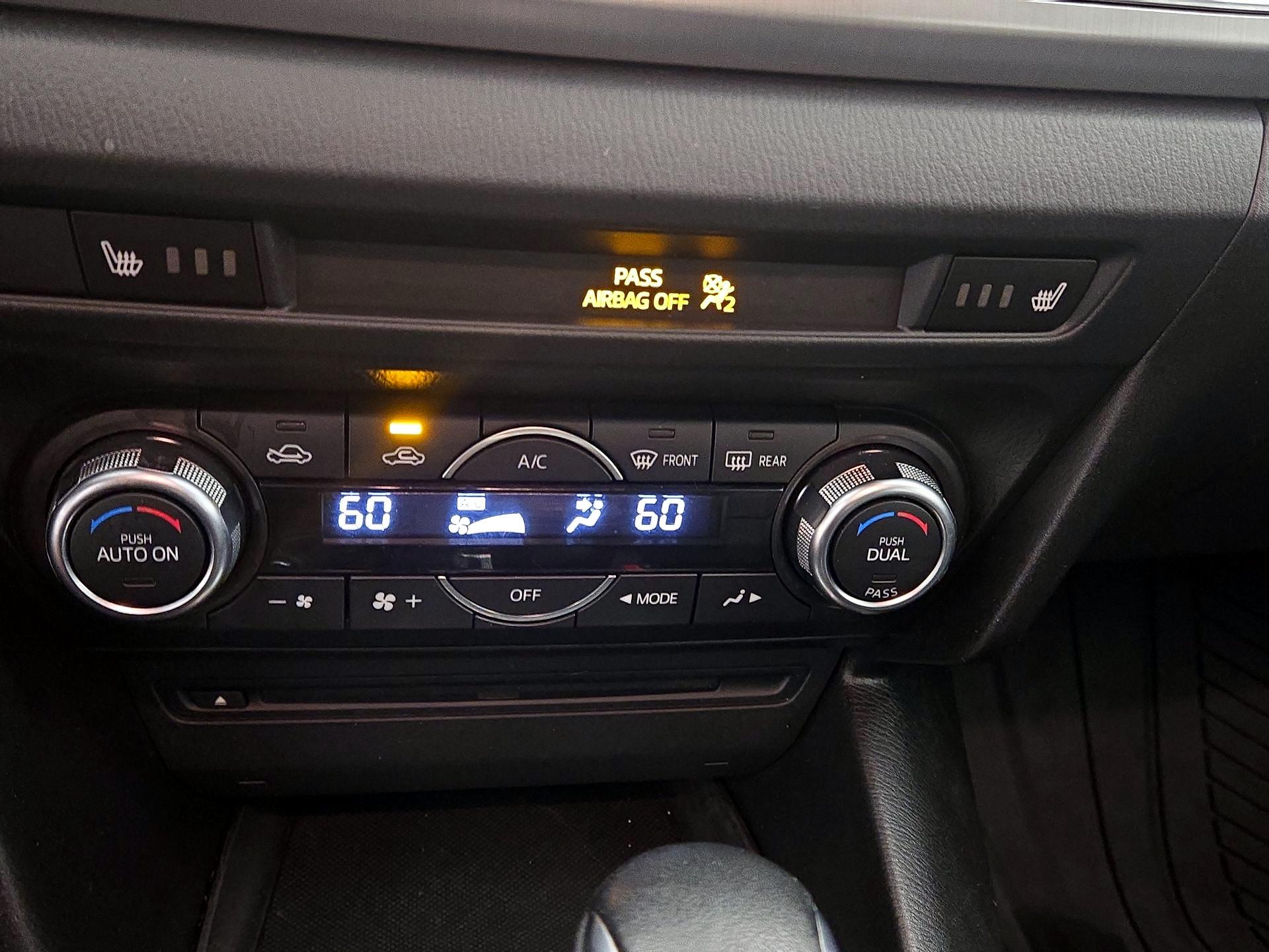 Thumbnail: 2016 Mazda Mazda3 - 15