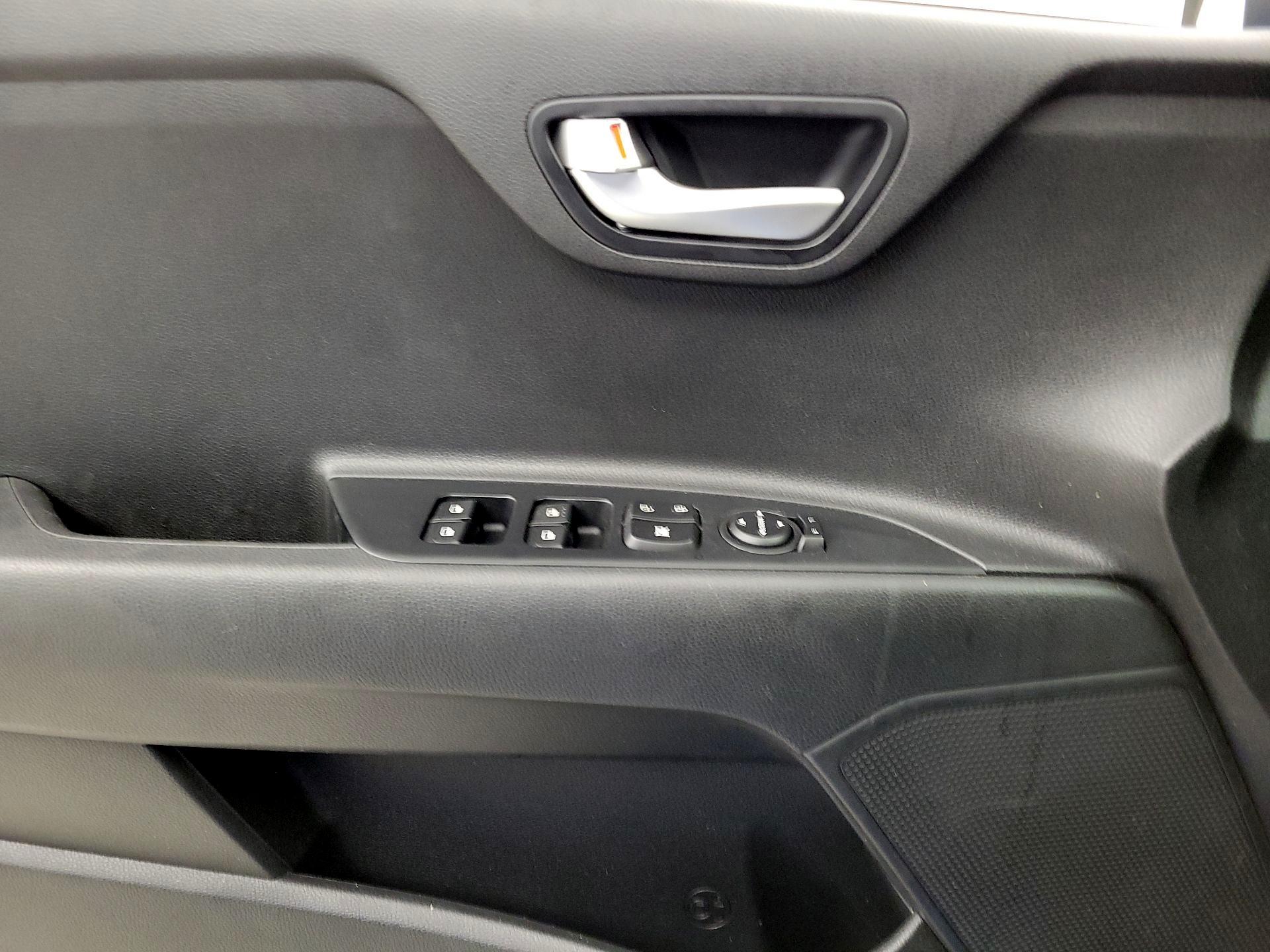 Thumbnail: 2021 Kia Rio - 12