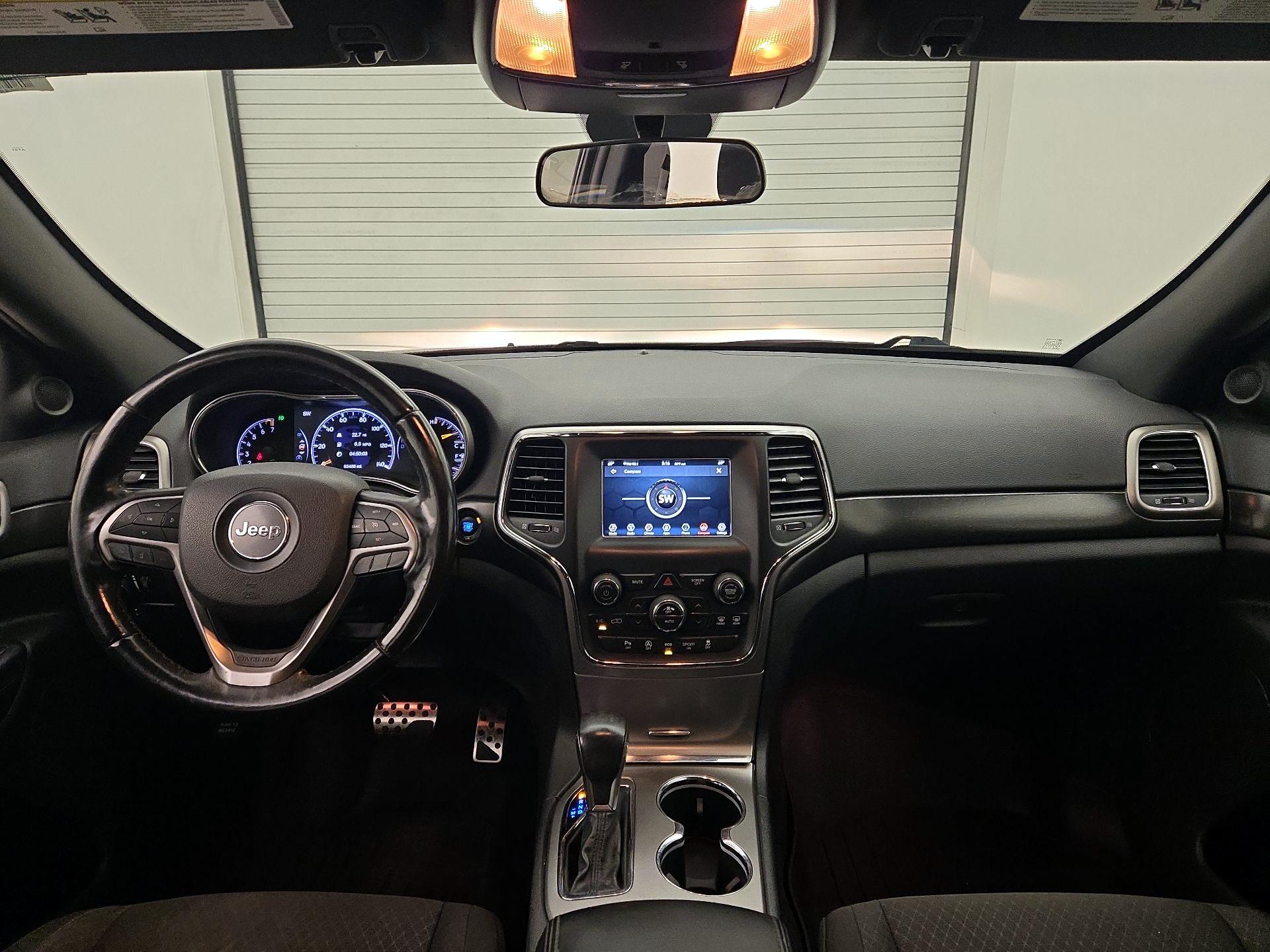 Thumbnail: 2018 Jeep Grand Cherokee - 9