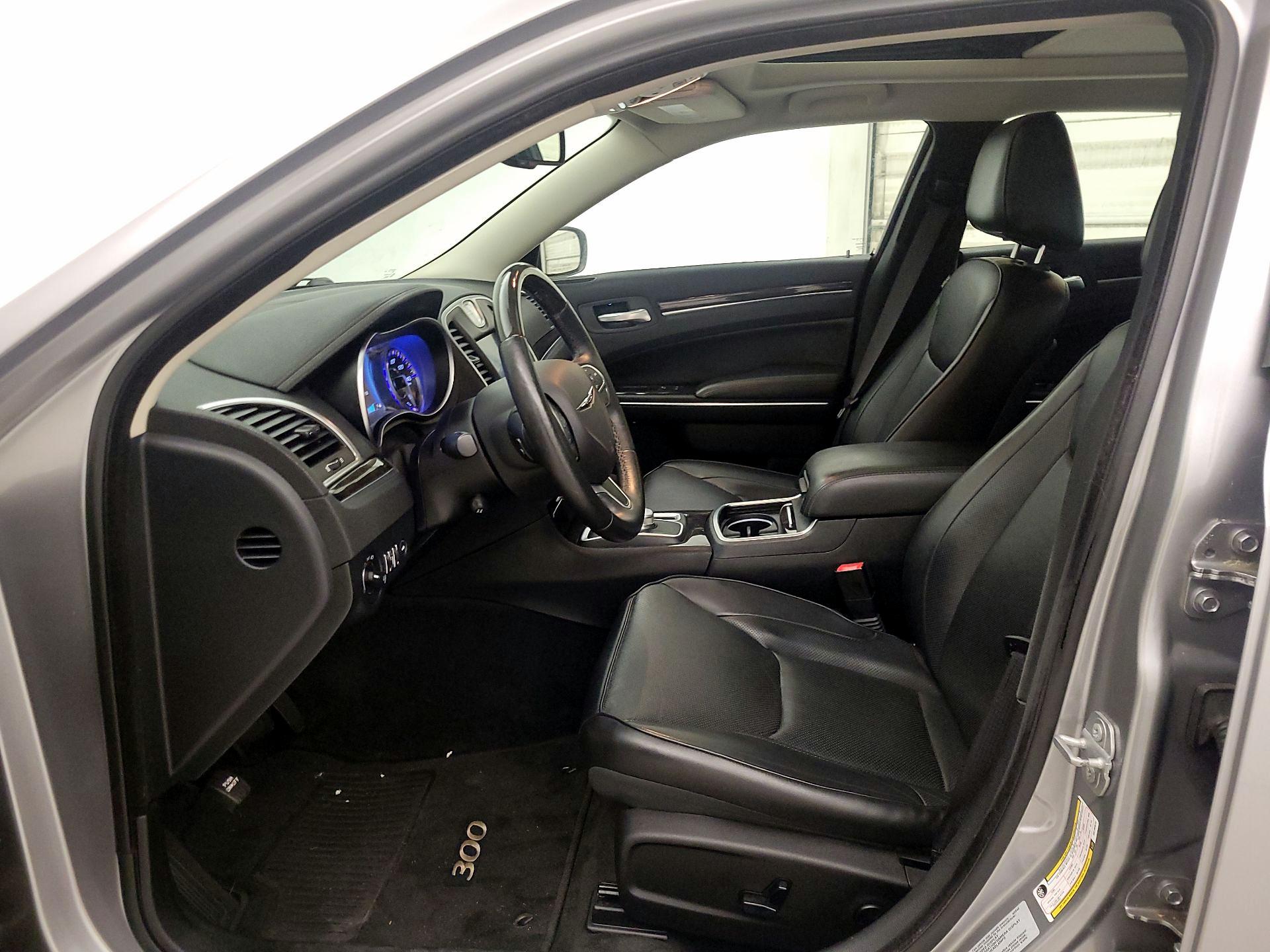 Thumbnail: 2016 Chrysler 300 - 11
