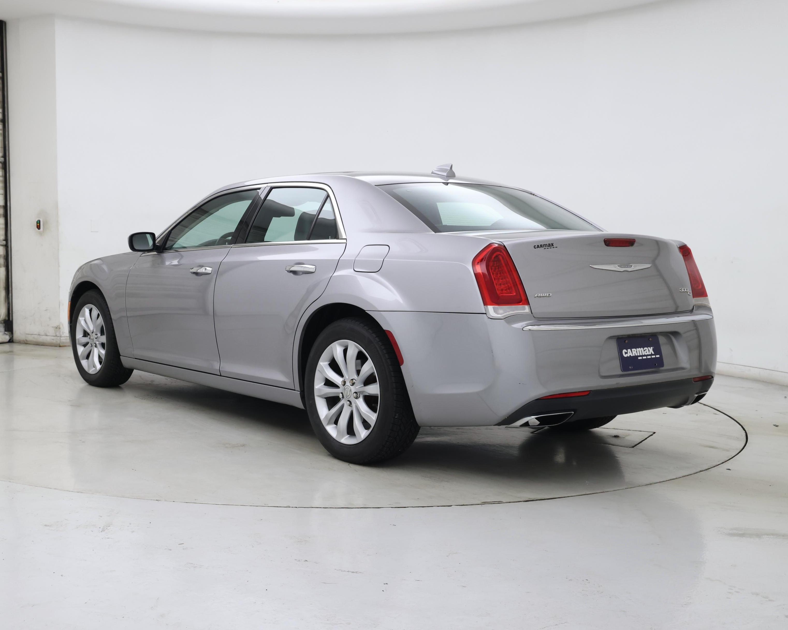Thumbnail: 2016 Chrysler 300 - 2