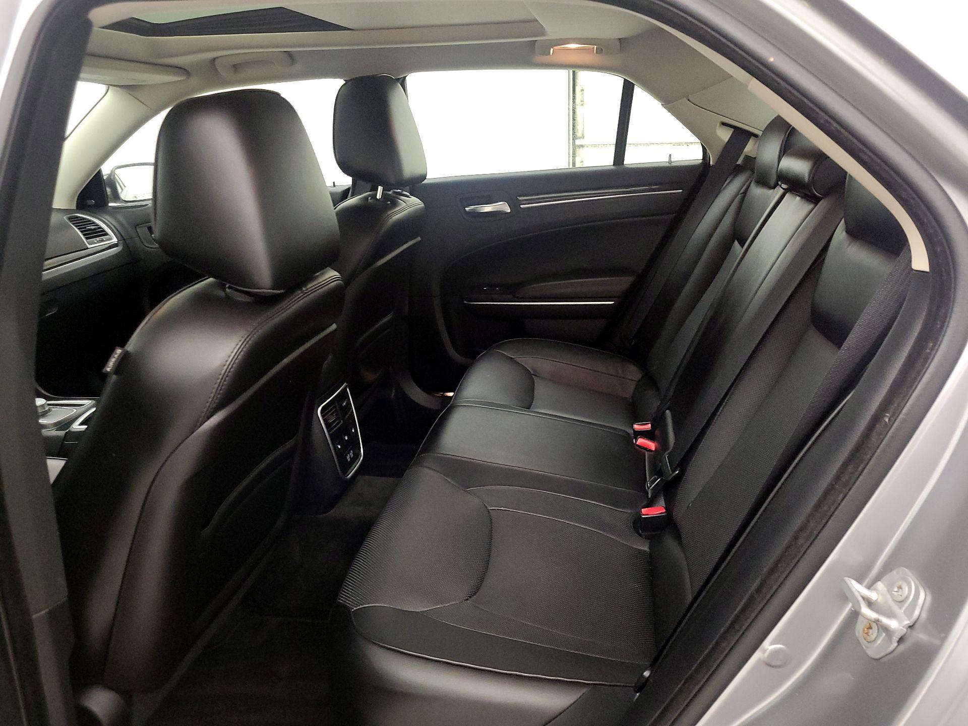Thumbnail: 2016 Chrysler 300 - 20