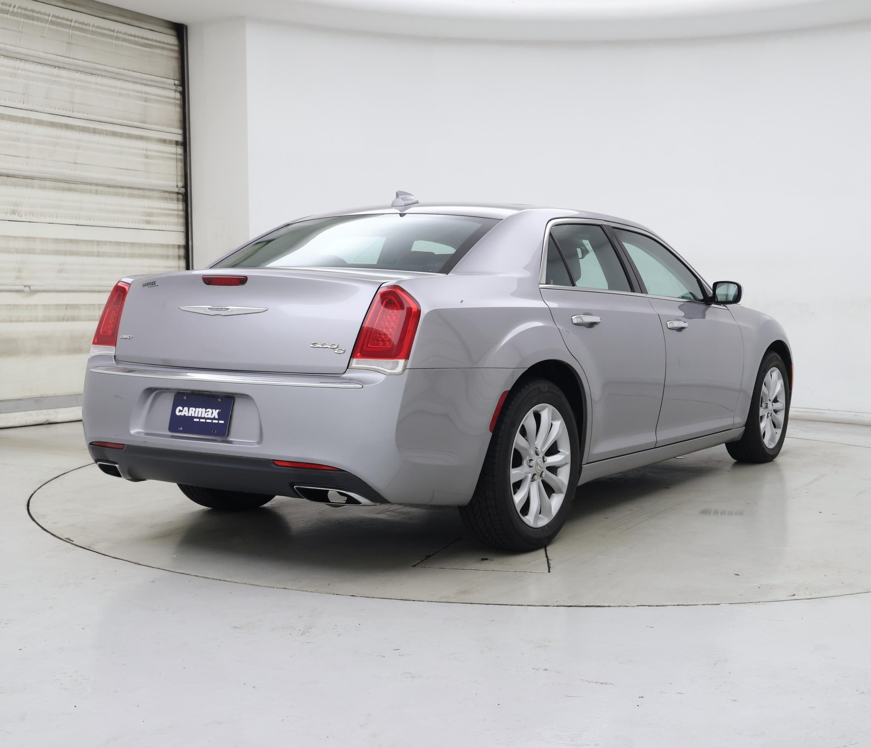Thumbnail: 2016 Chrysler 300 - 8