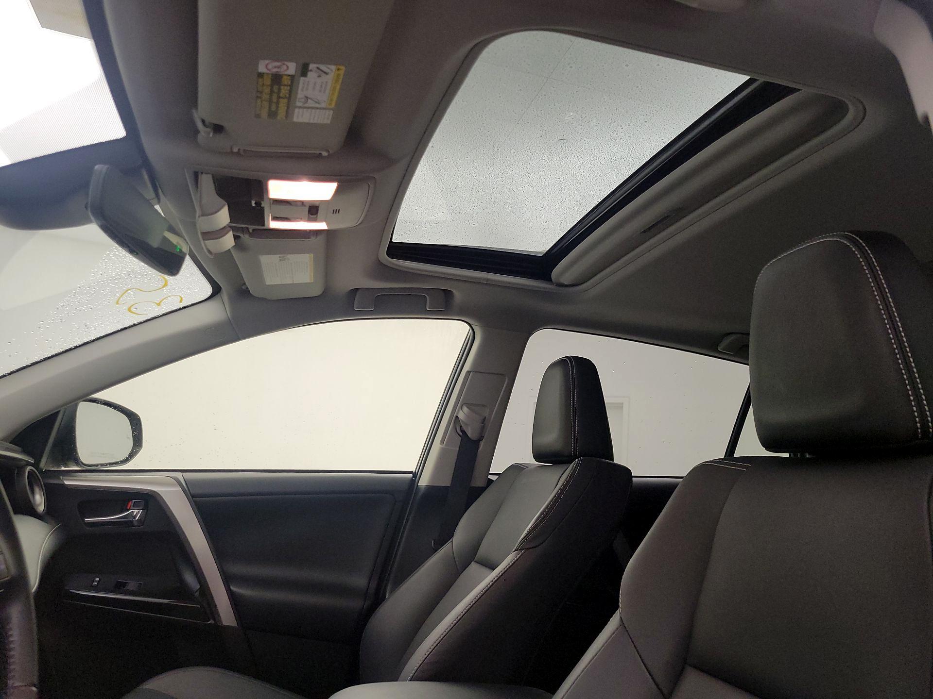 Thumbnail: 2017 Toyota RAV4 - 19