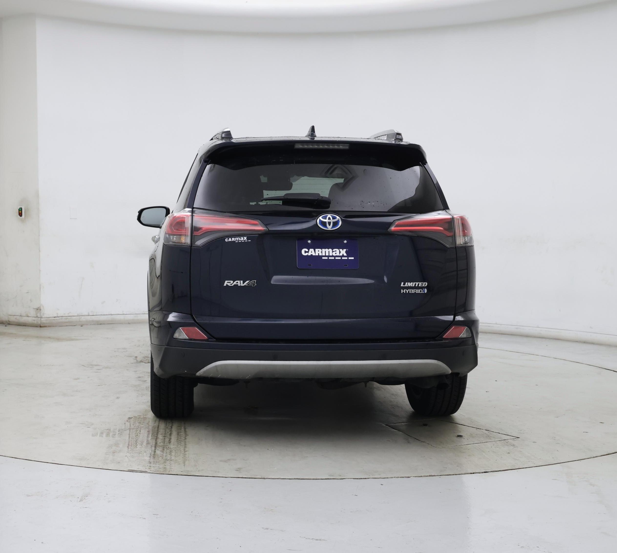 Thumbnail: 2017 Toyota RAV4 - 6