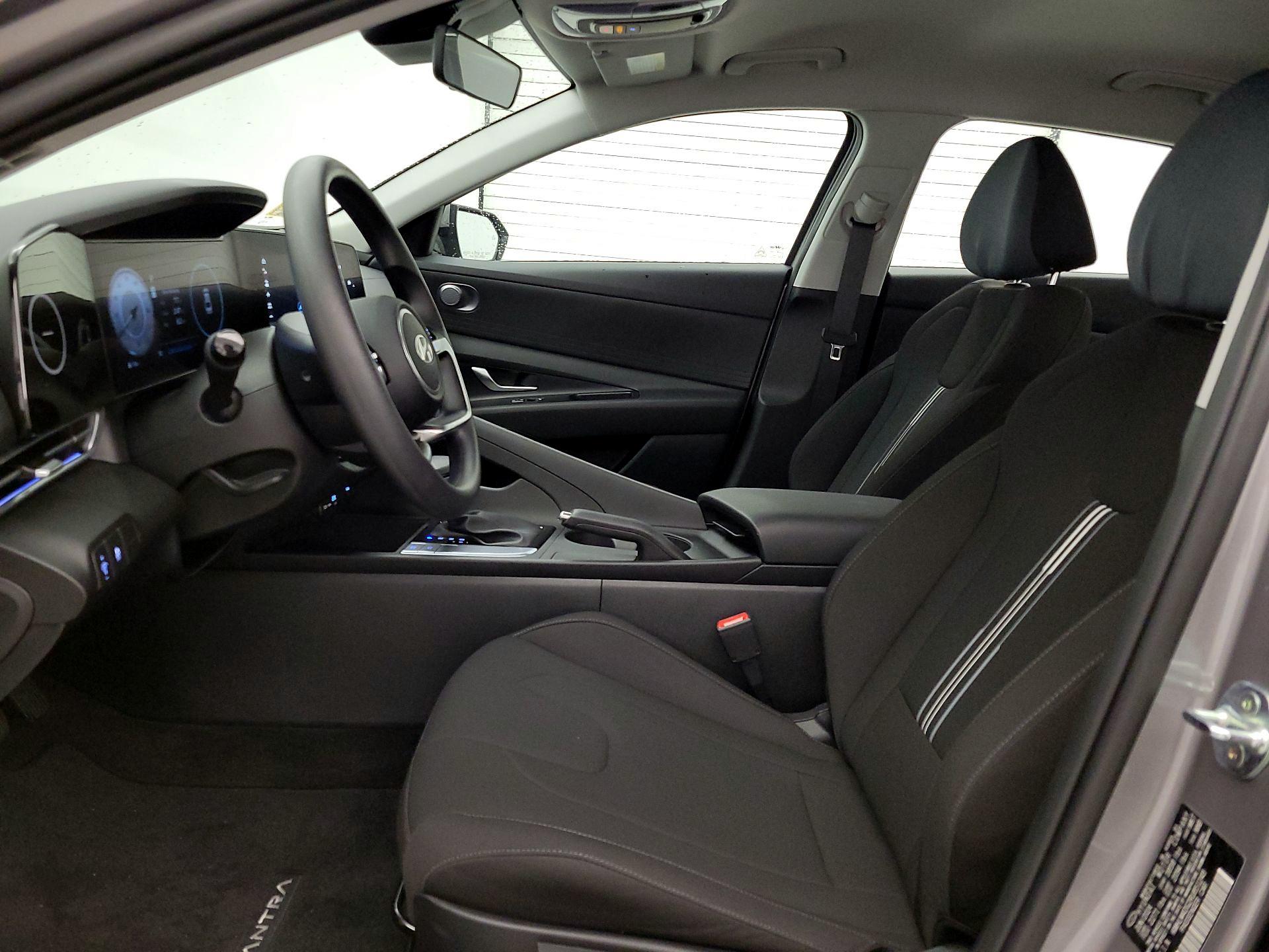 Thumbnail: 2024 Hyundai Elantra - 11