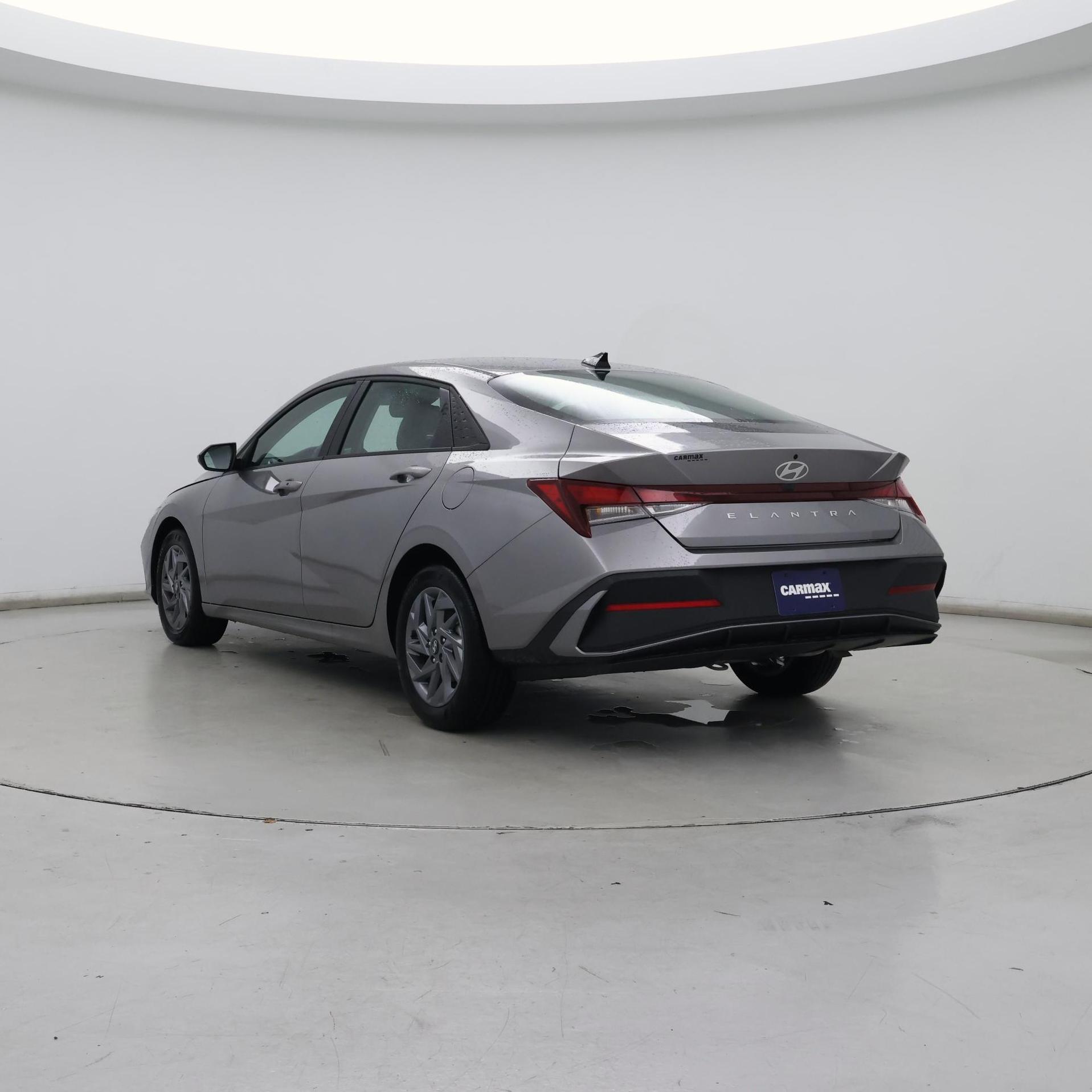 Thumbnail: 2024 Hyundai Elantra - 2