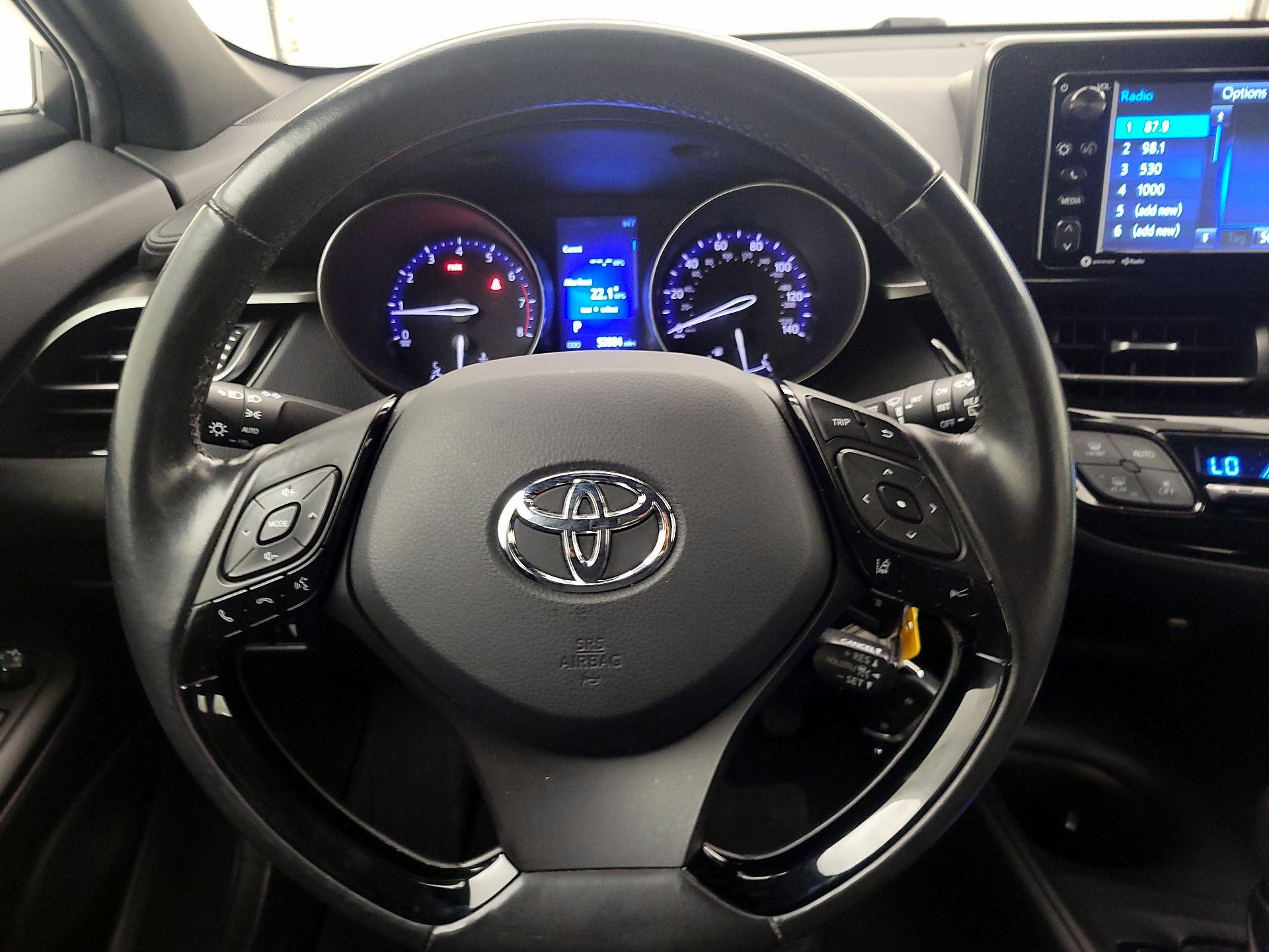 Thumbnail: 2018 Toyota C-HR - 10