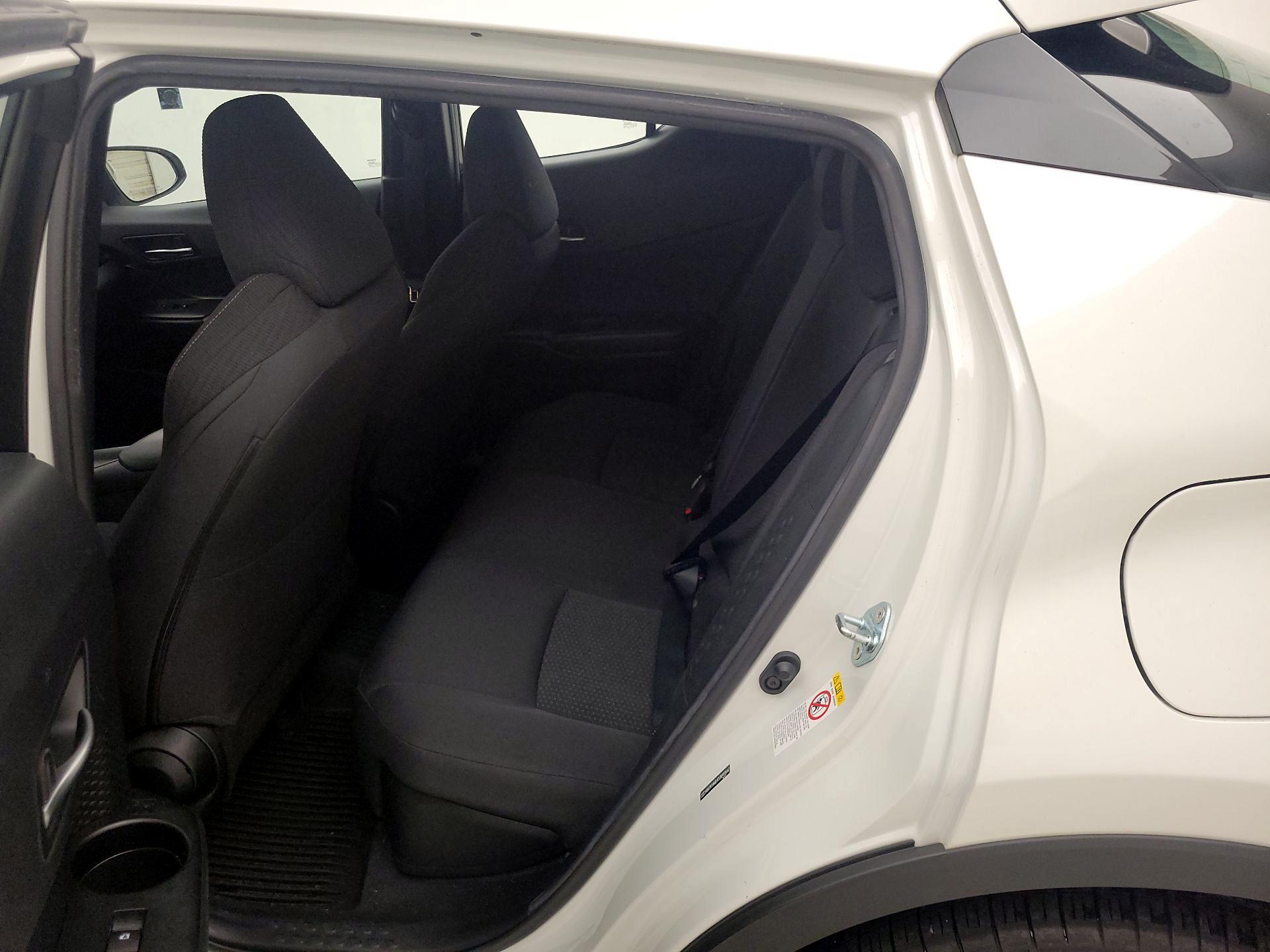 Thumbnail: 2018 Toyota C-HR - 19