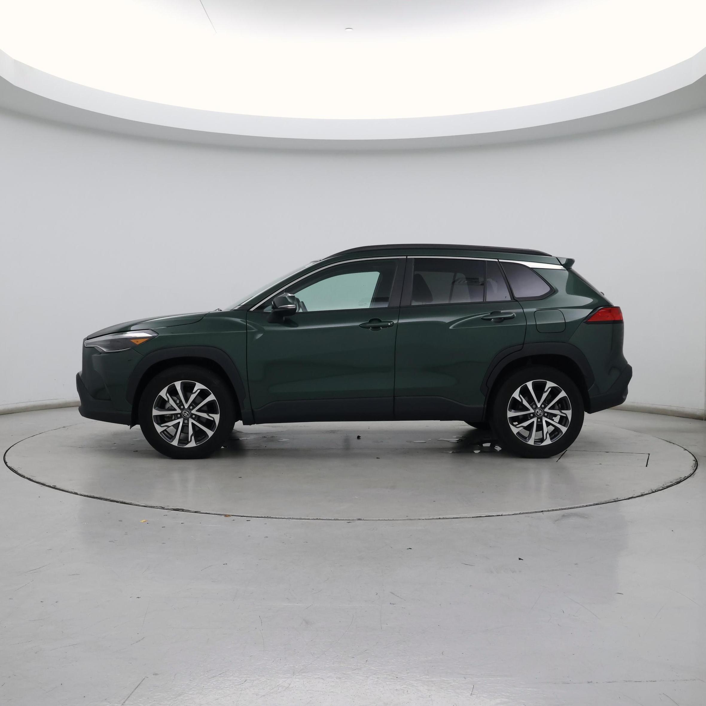 Thumbnail: 2022 Toyota Corolla Cross - 3