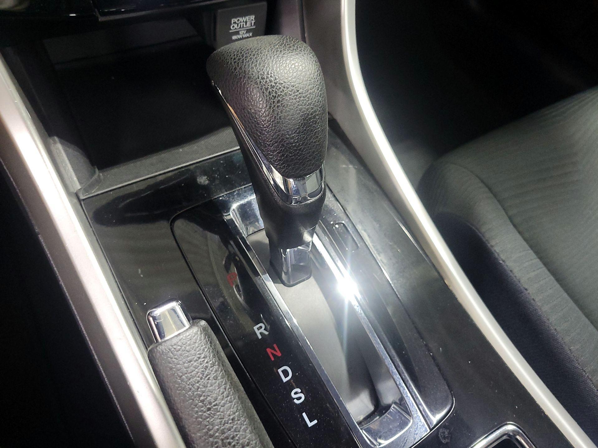 Thumbnail: 2017 Honda Accord - 17
