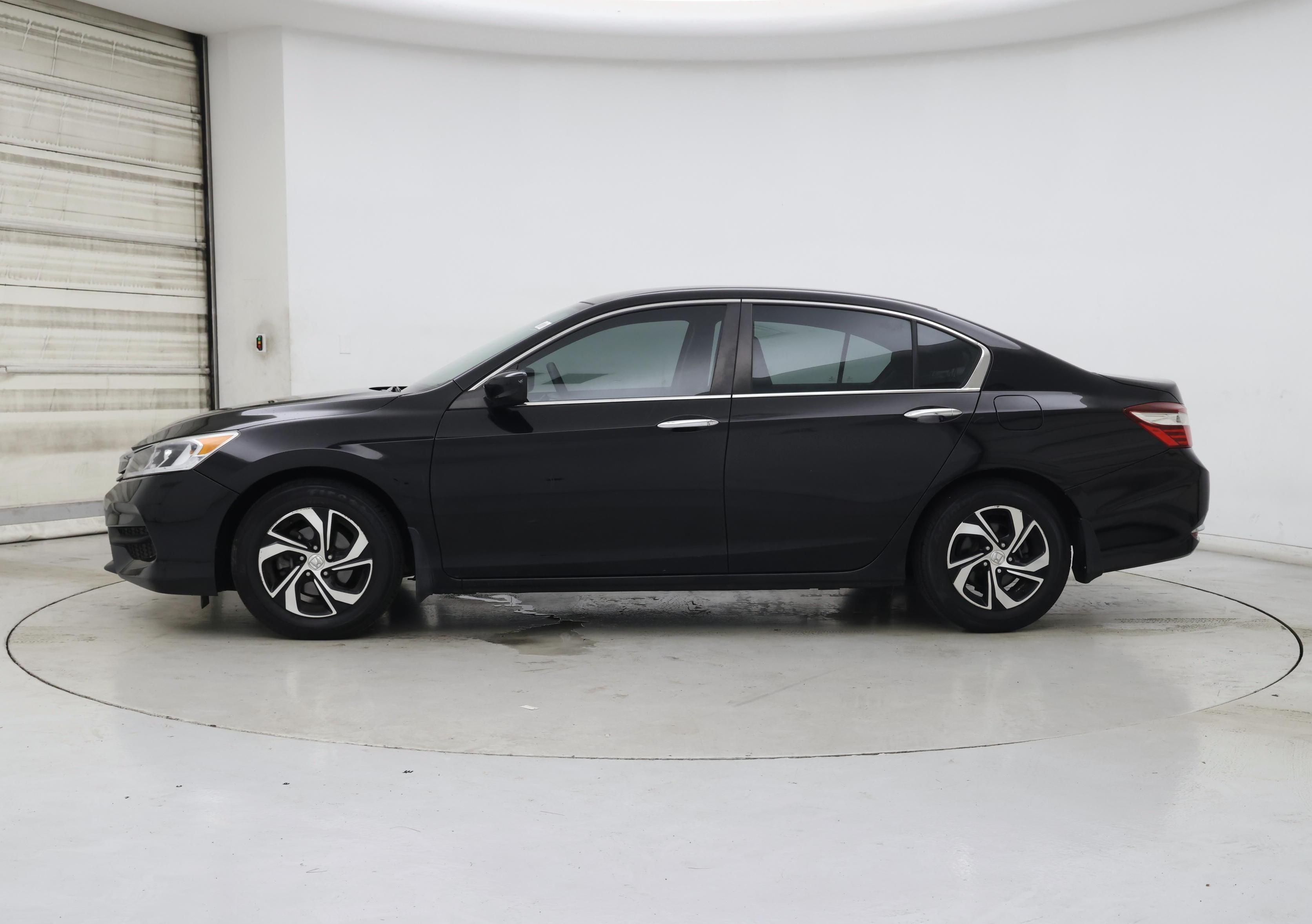 Thumbnail: 2017 Honda Accord - 3