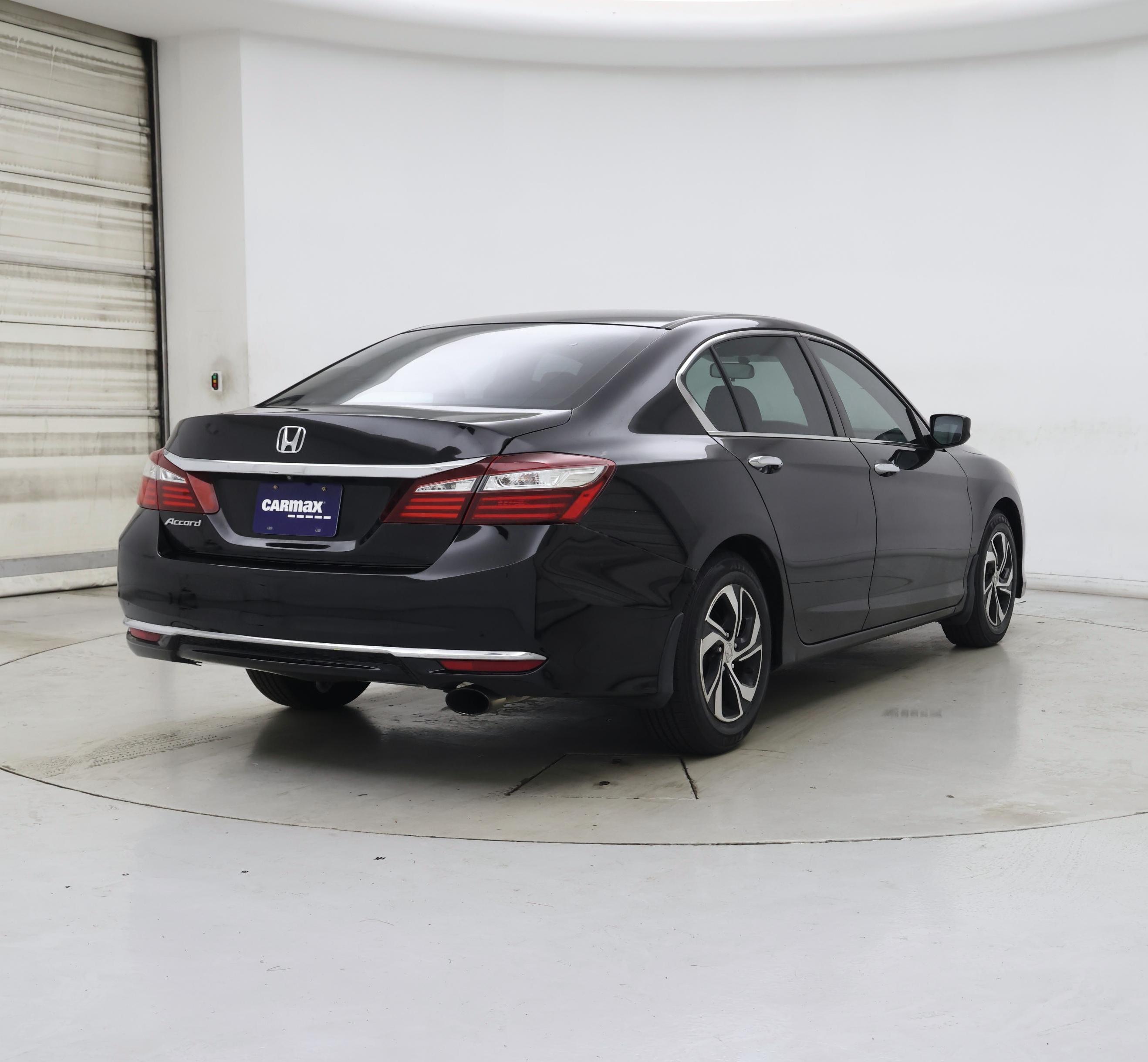 Thumbnail: 2017 Honda Accord - 8