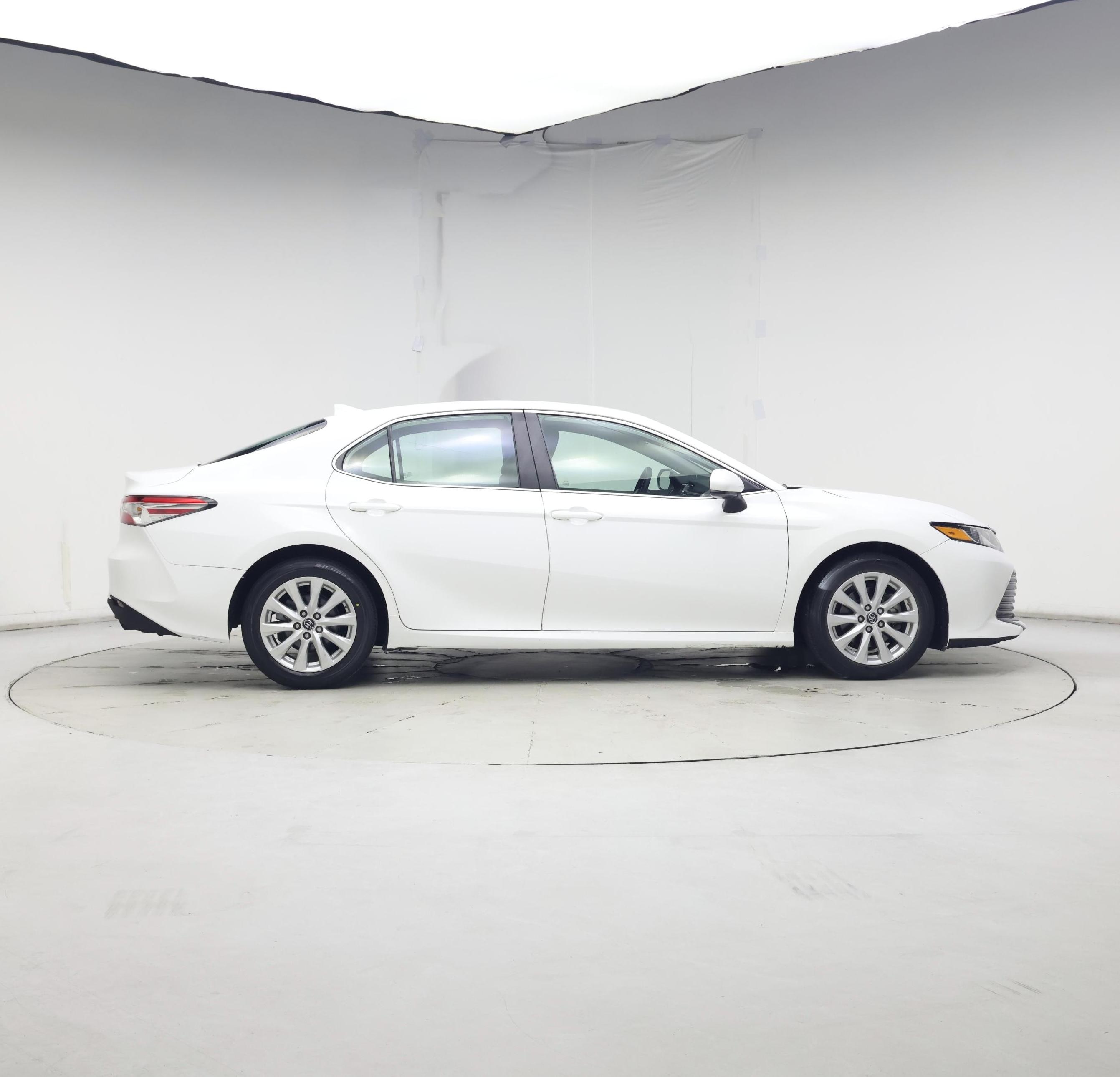 Thumbnail: 2019 Toyota Camry - 7
