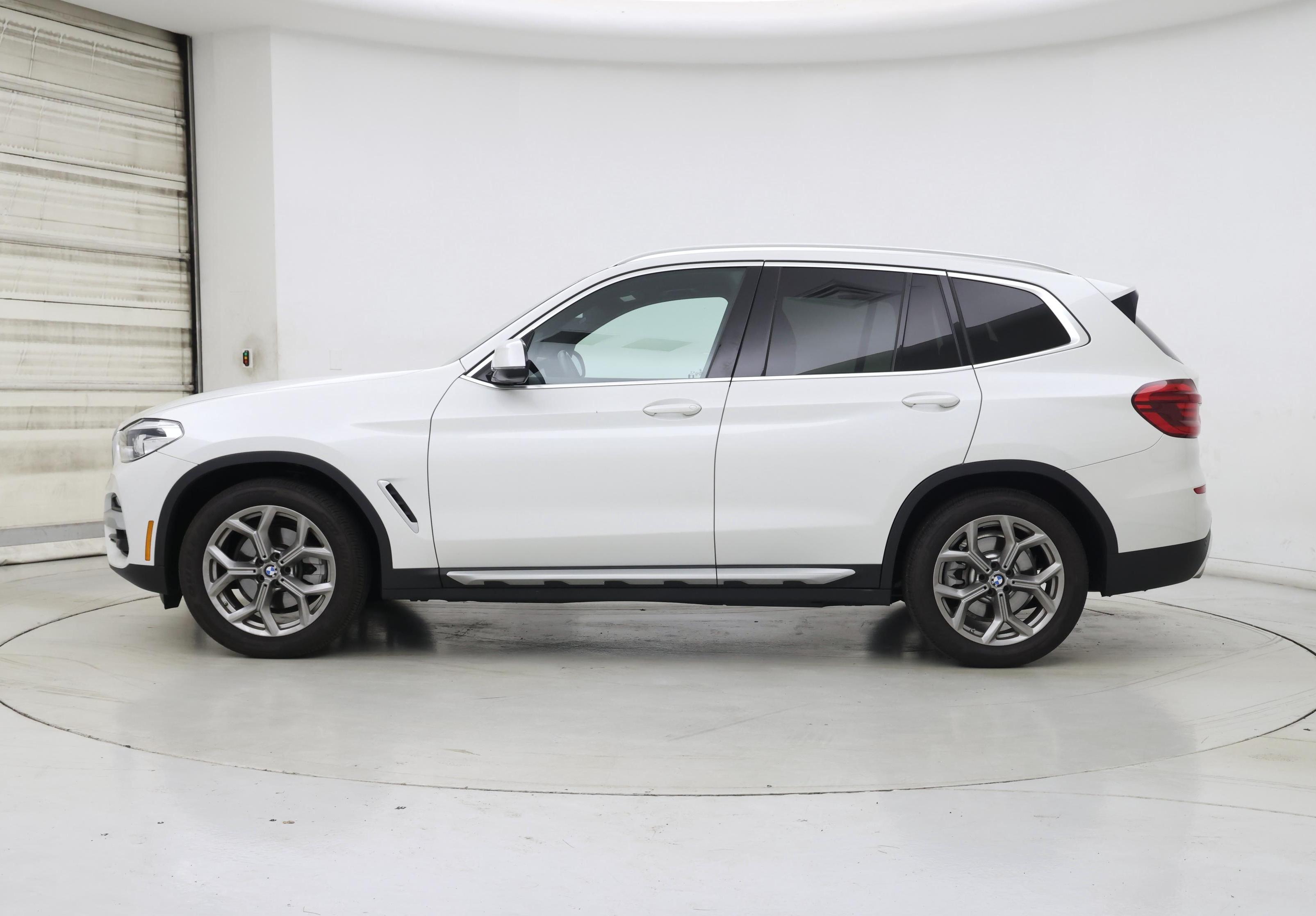 Thumbnail: 2021 BMW X3 - 3