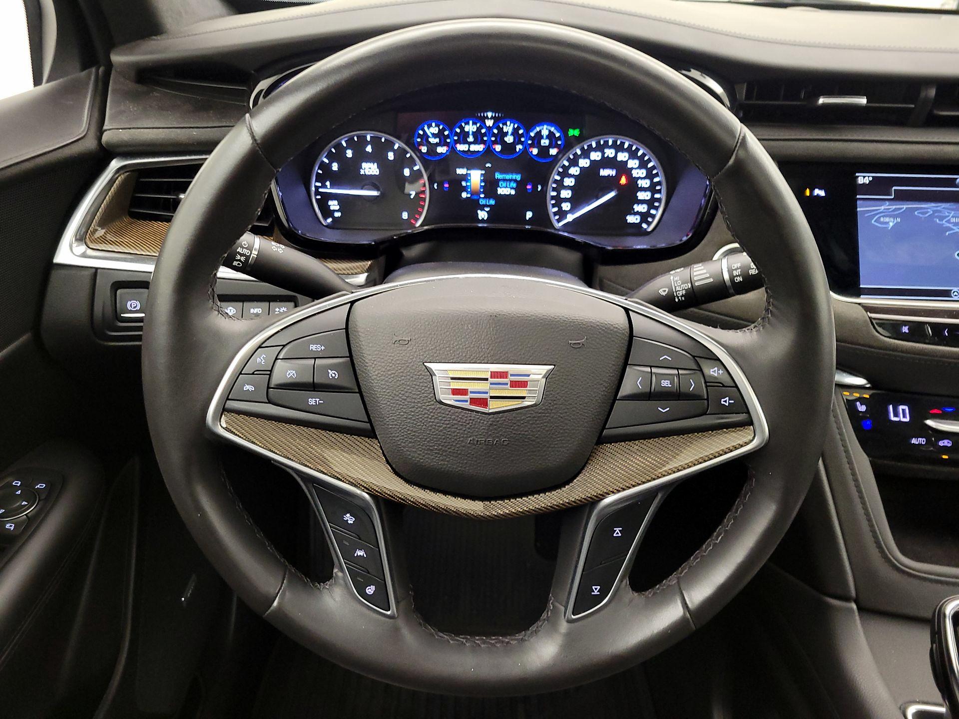 Thumbnail: 2017 Cadillac XT5 - 10