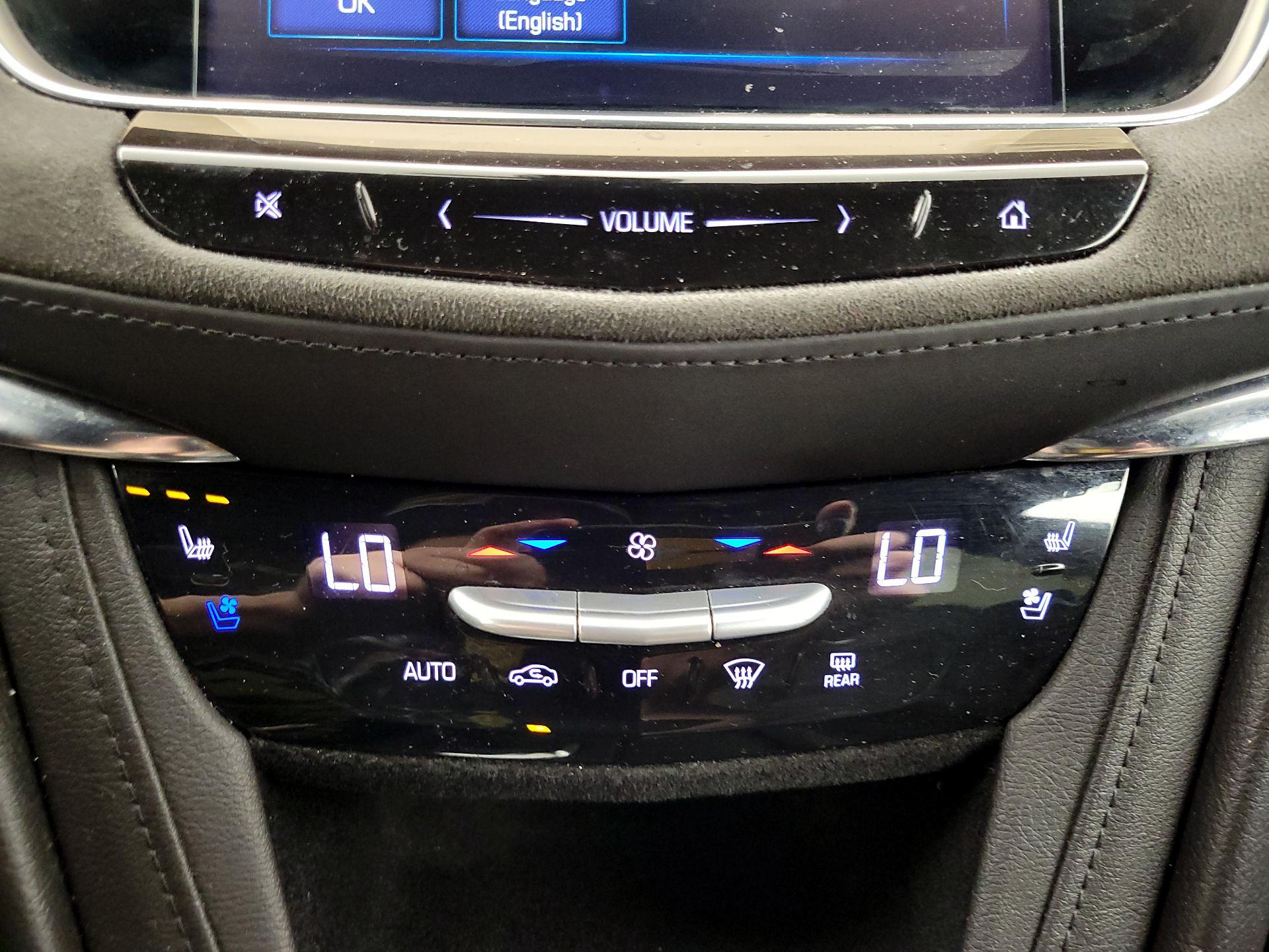Thumbnail: 2017 Cadillac XT5 - 17