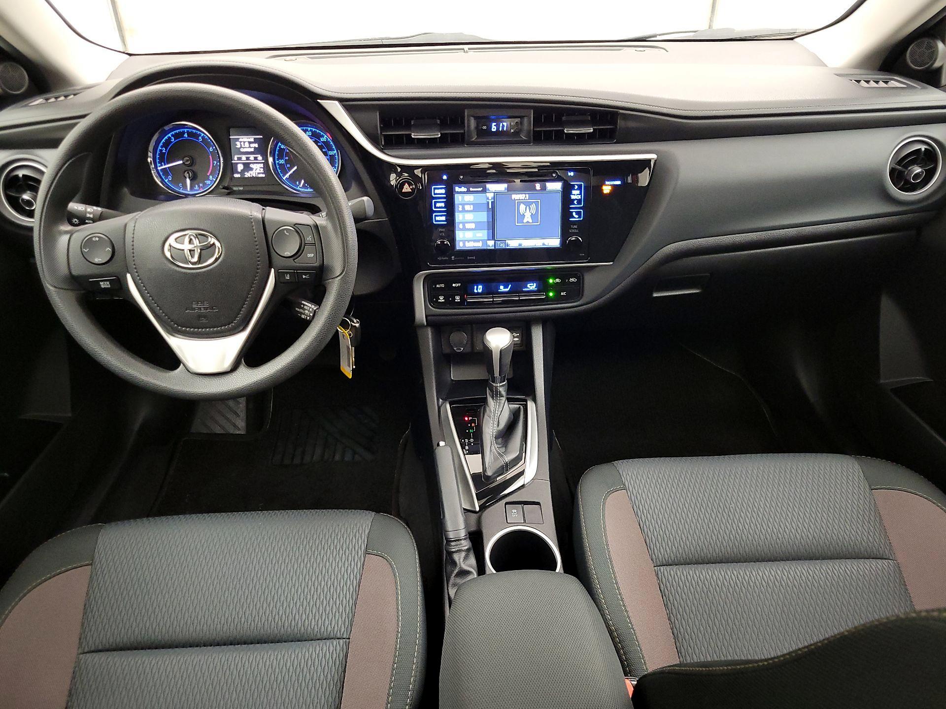 Thumbnail: 2018 Toyota Corolla - 9