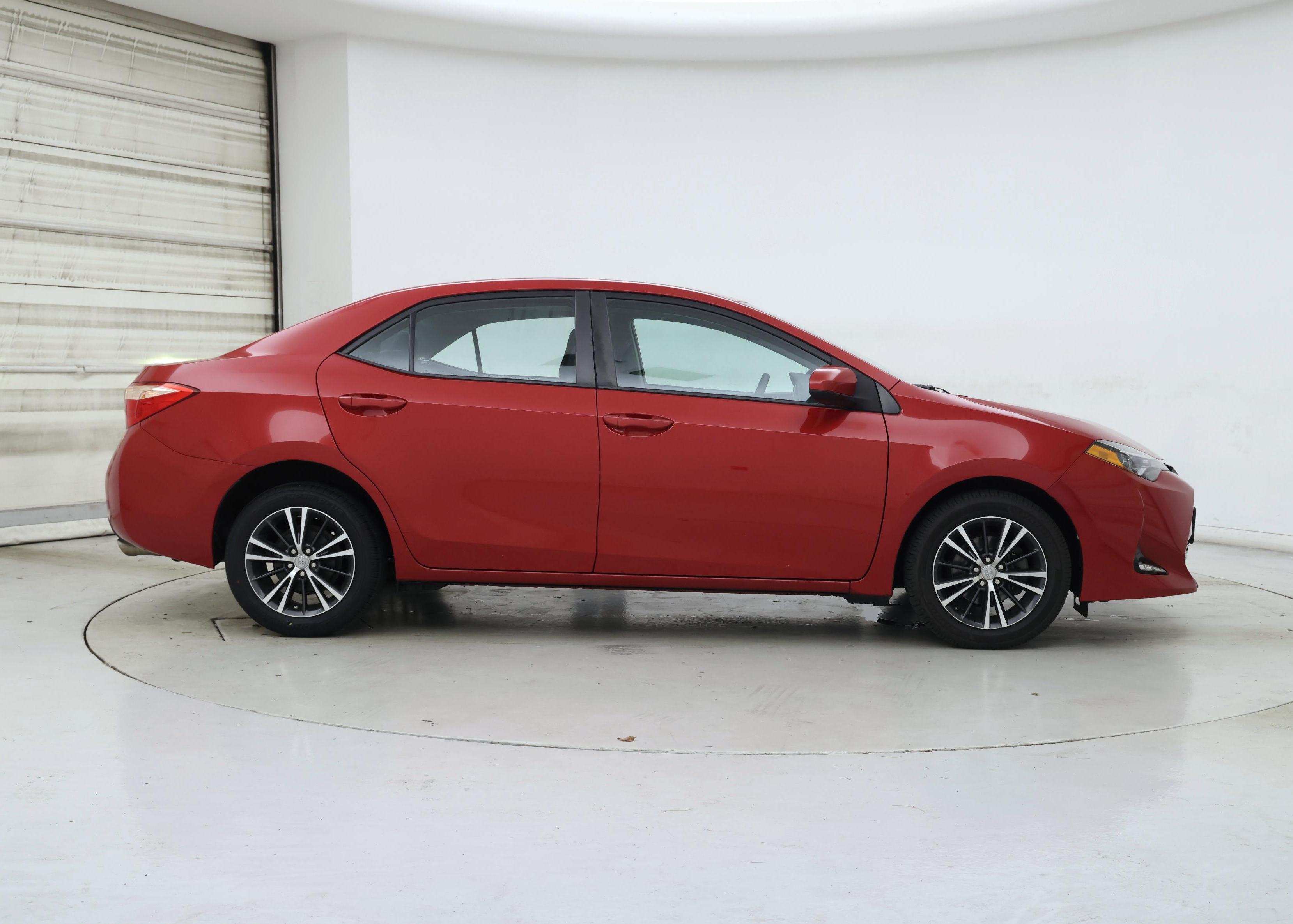 Thumbnail: 2018 Toyota Corolla - 7