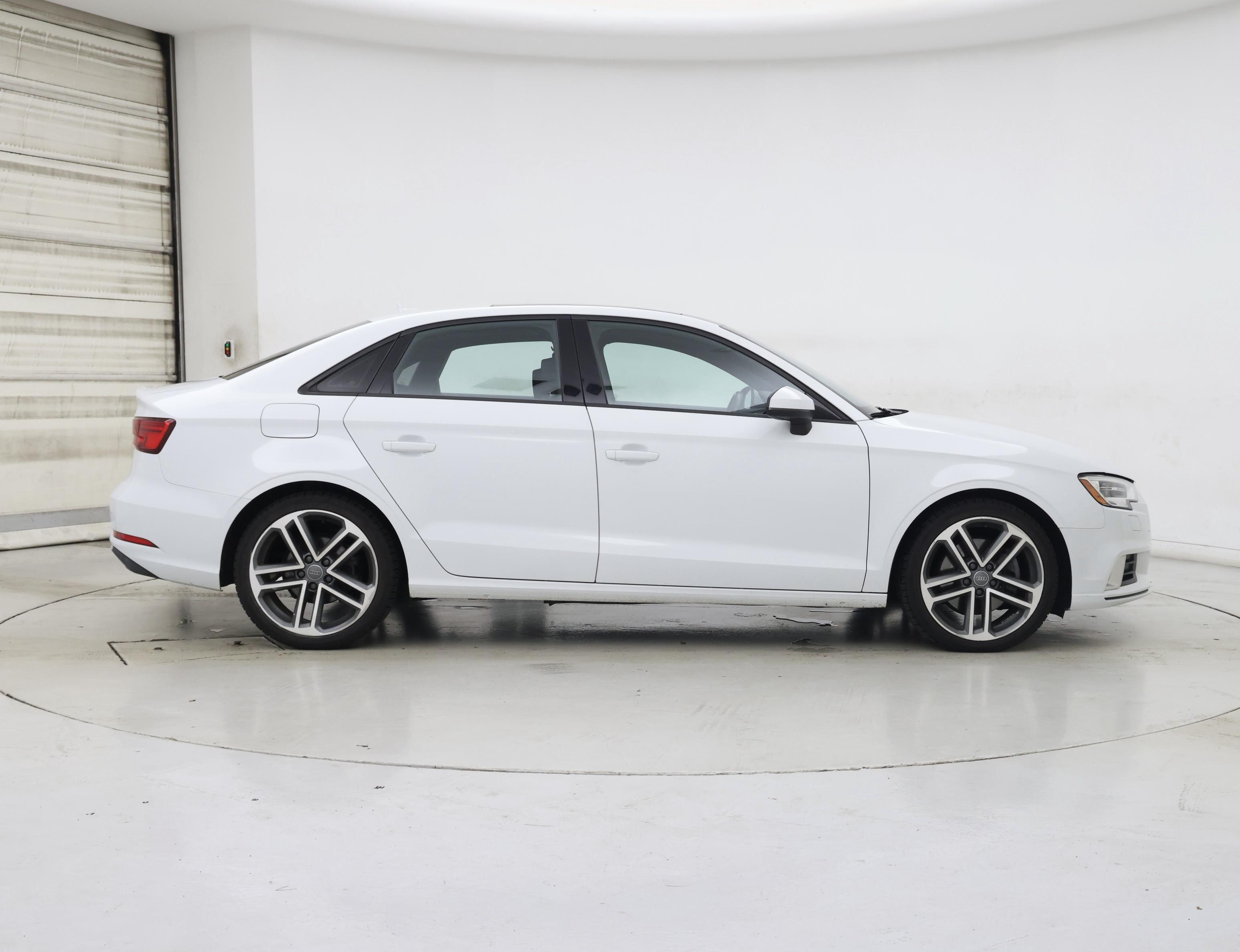 Thumbnail: 2017 Audi A3 - 7