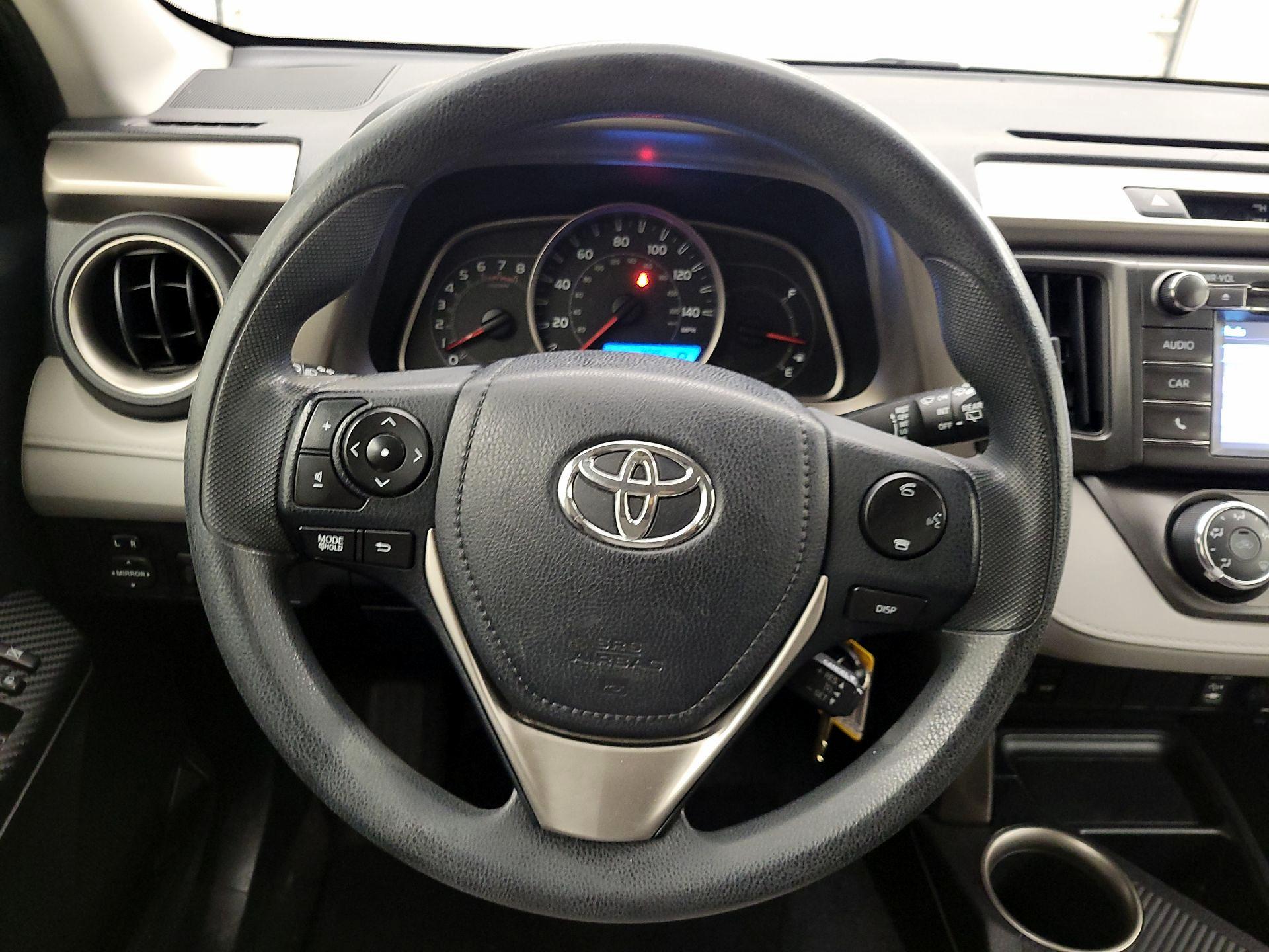 Thumbnail: 2014 Toyota RAV4 - 10