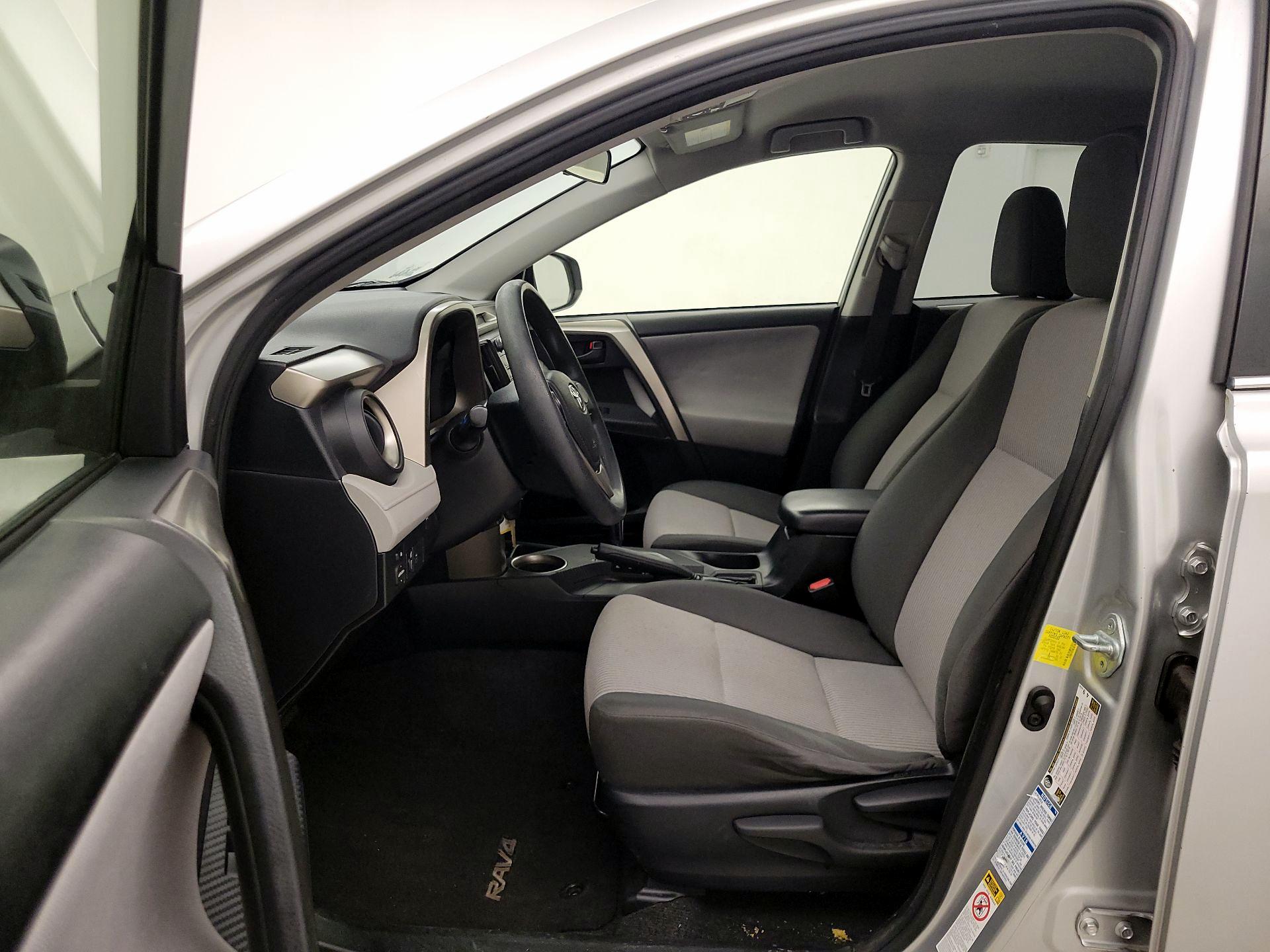 Thumbnail: 2014 Toyota RAV4 - 11