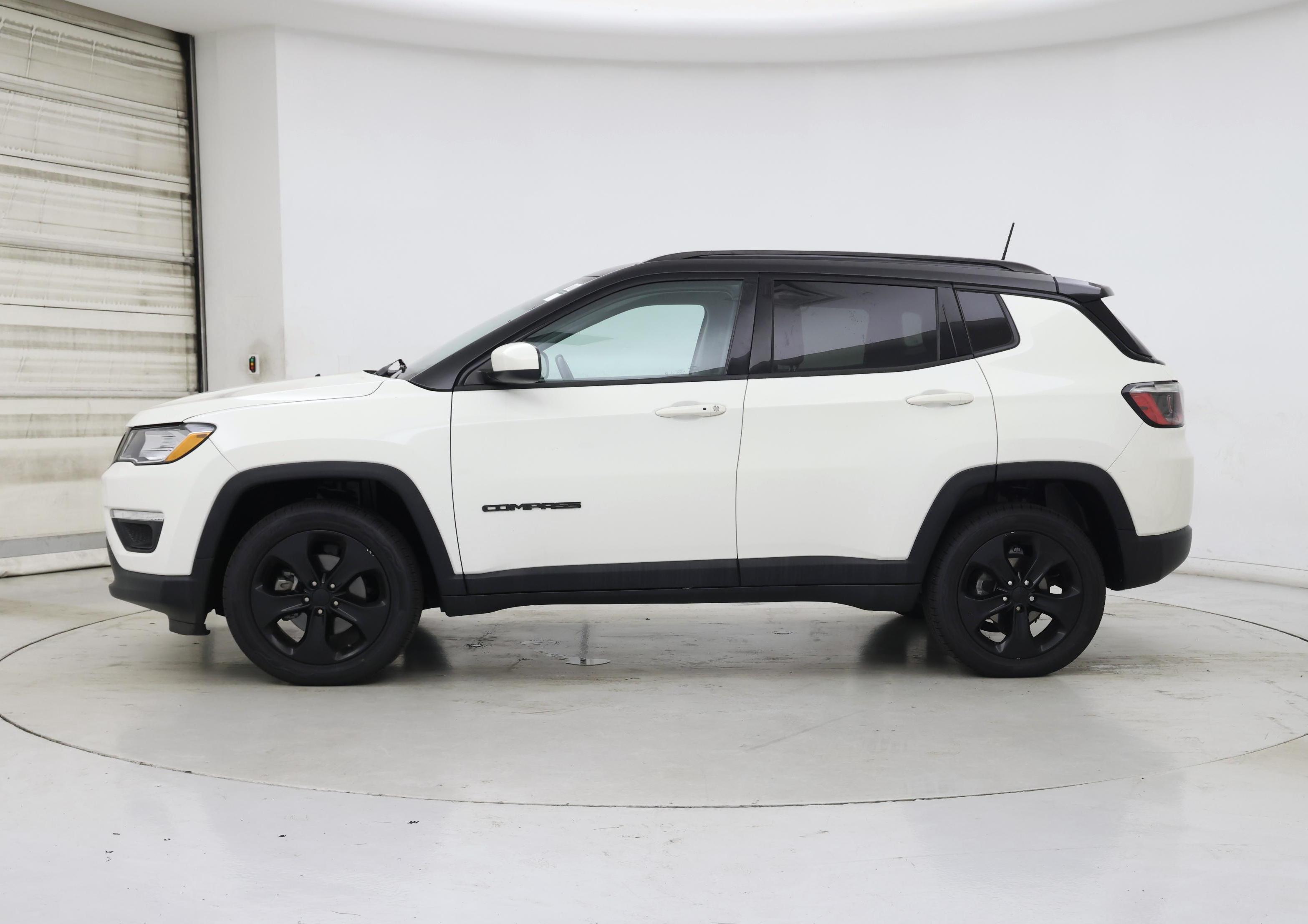 Thumbnail: 2018 Jeep Compass - 3
