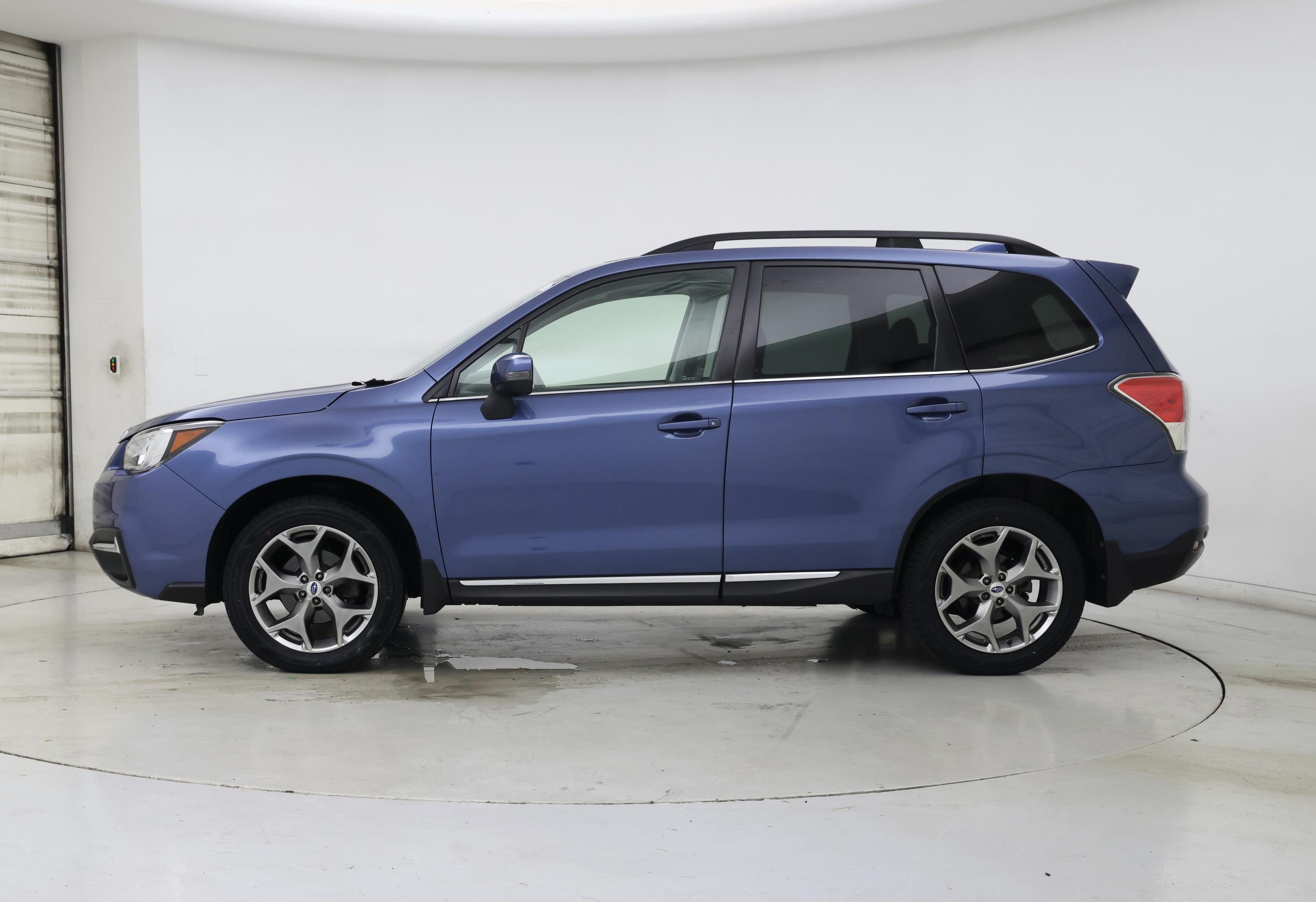 Thumbnail: 2018 Subaru Forester - 3