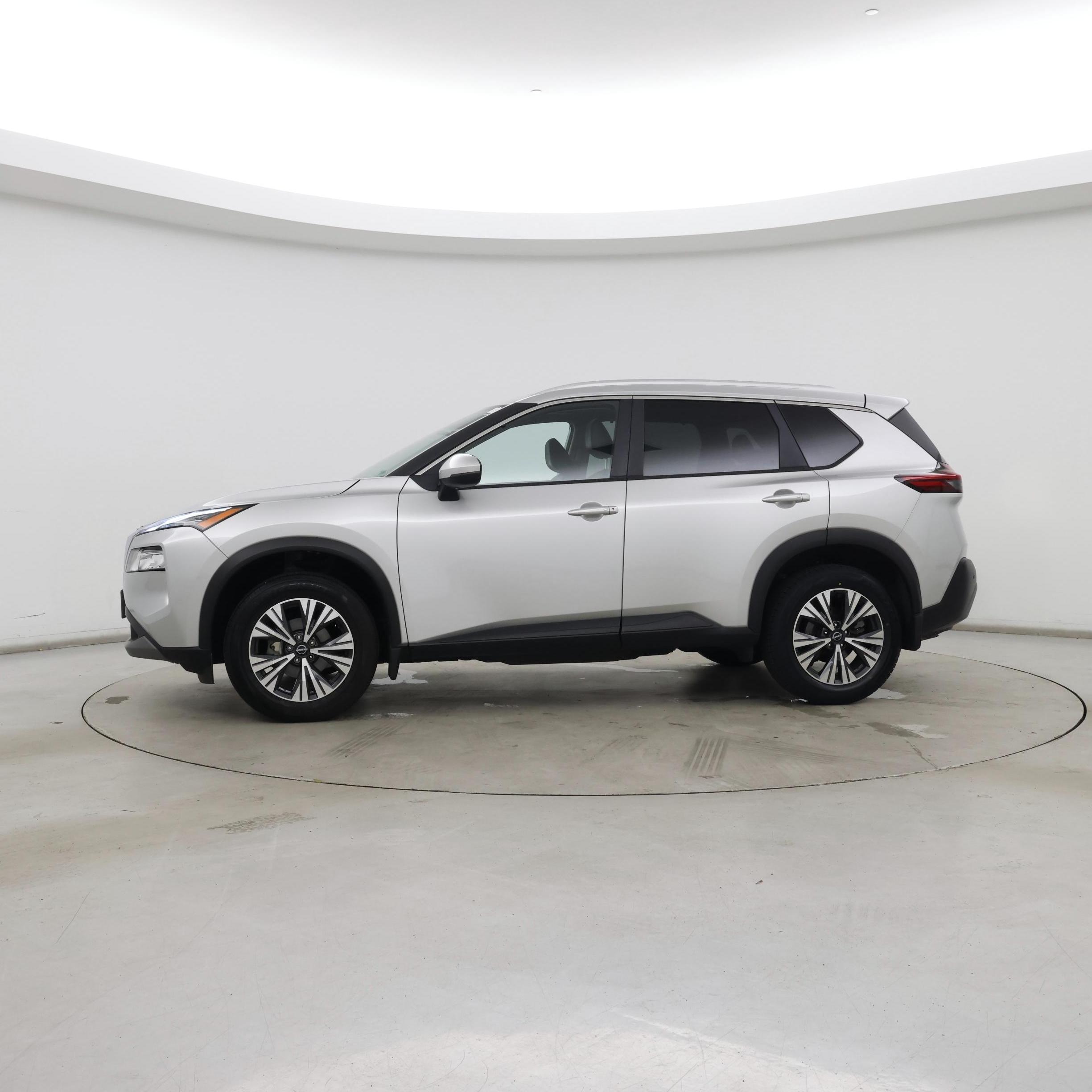 Thumbnail: 2022 Nissan Rogue - 3