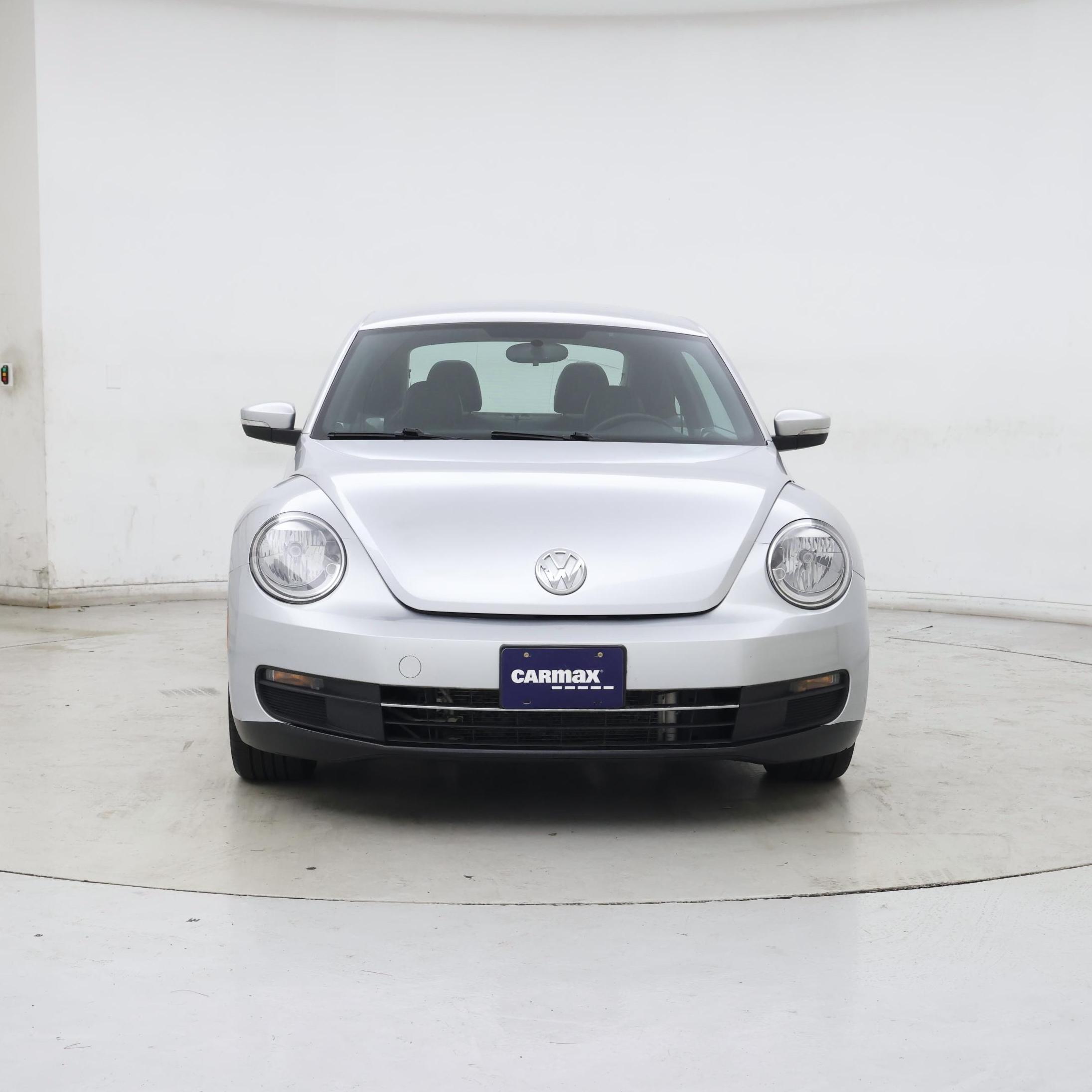 Thumbnail: 2015 Volkswagen Beetle - 5
