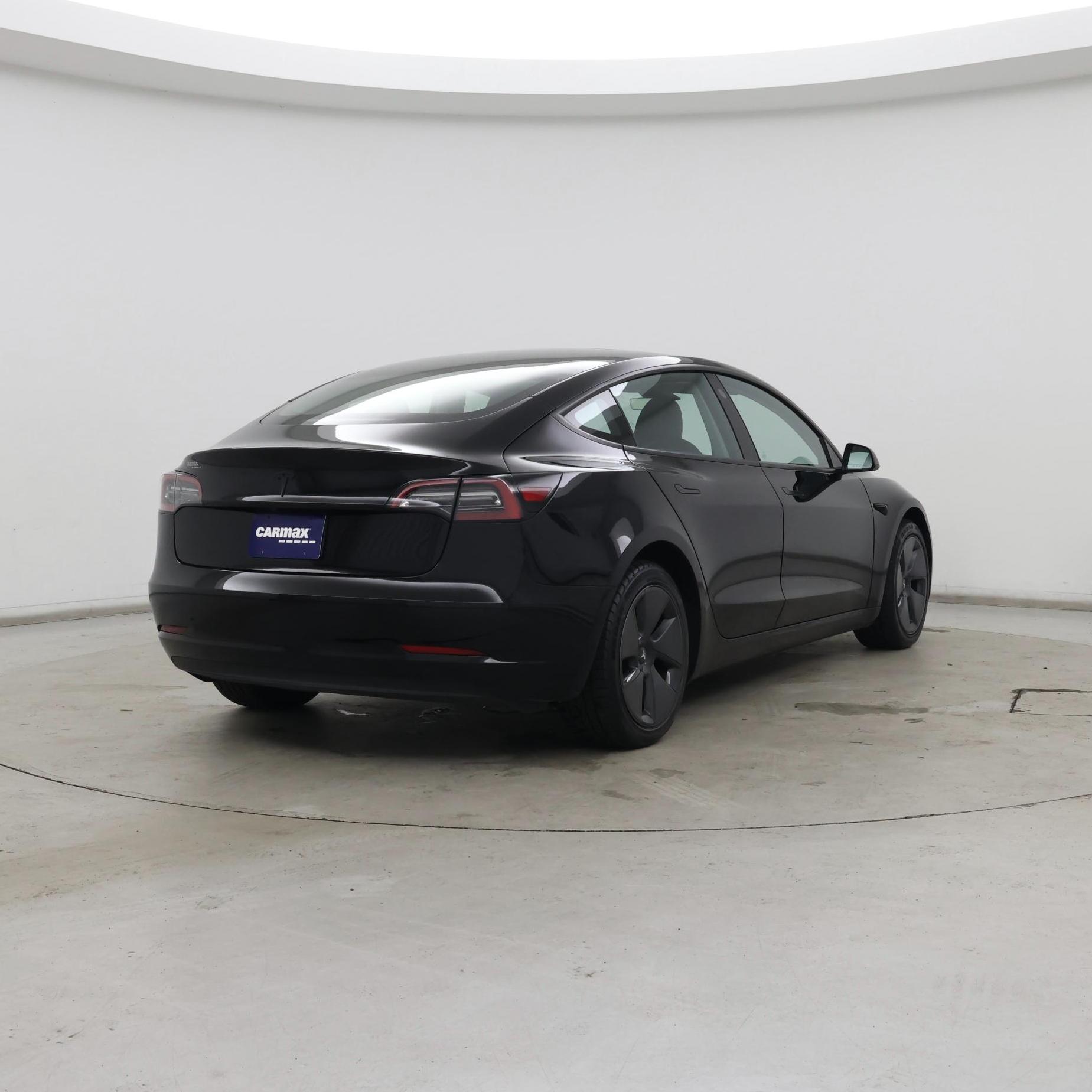 Thumbnail: 2023 Tesla Model 3 - 8