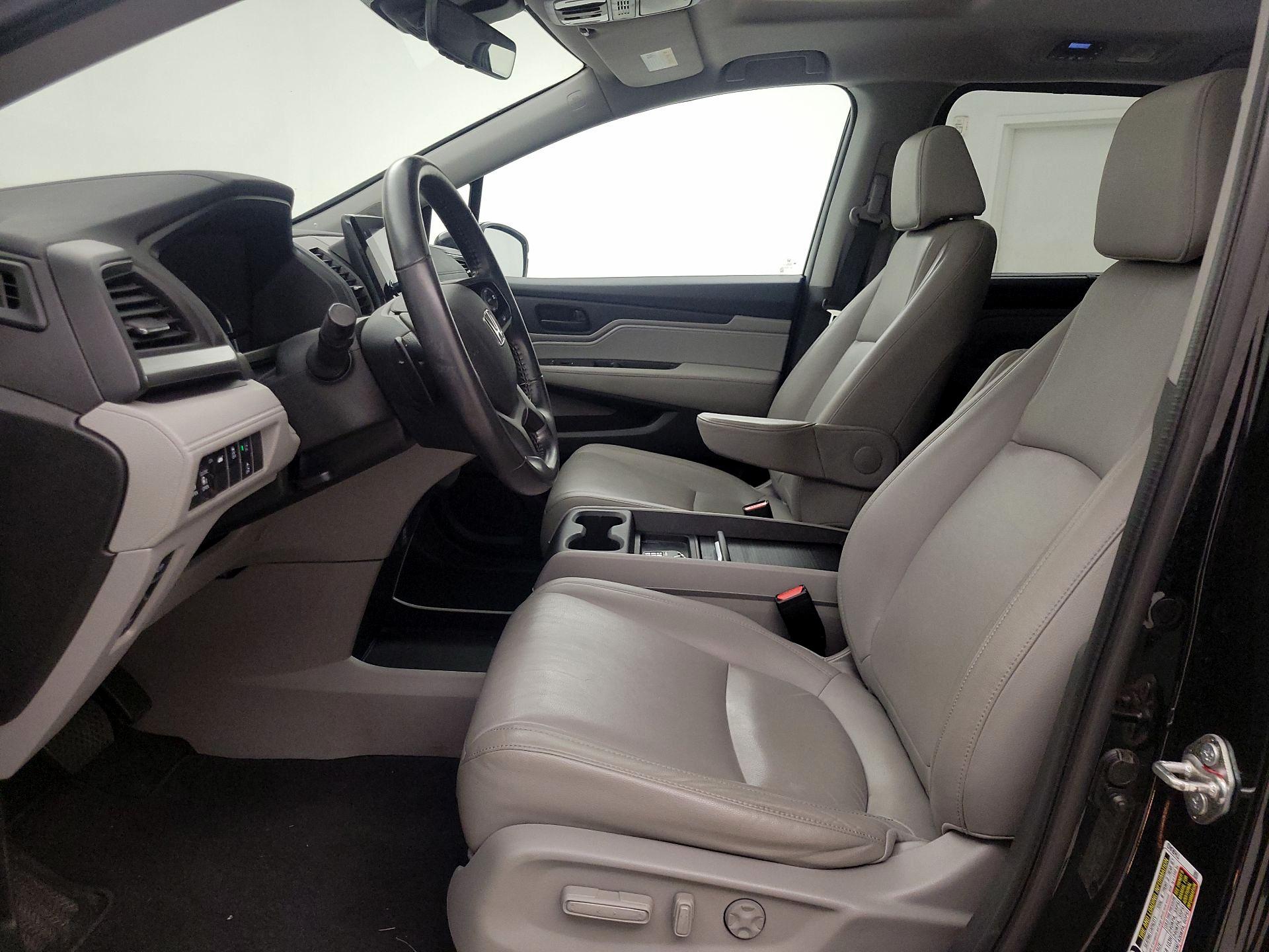 Thumbnail: 2018 Honda Odyssey - 11