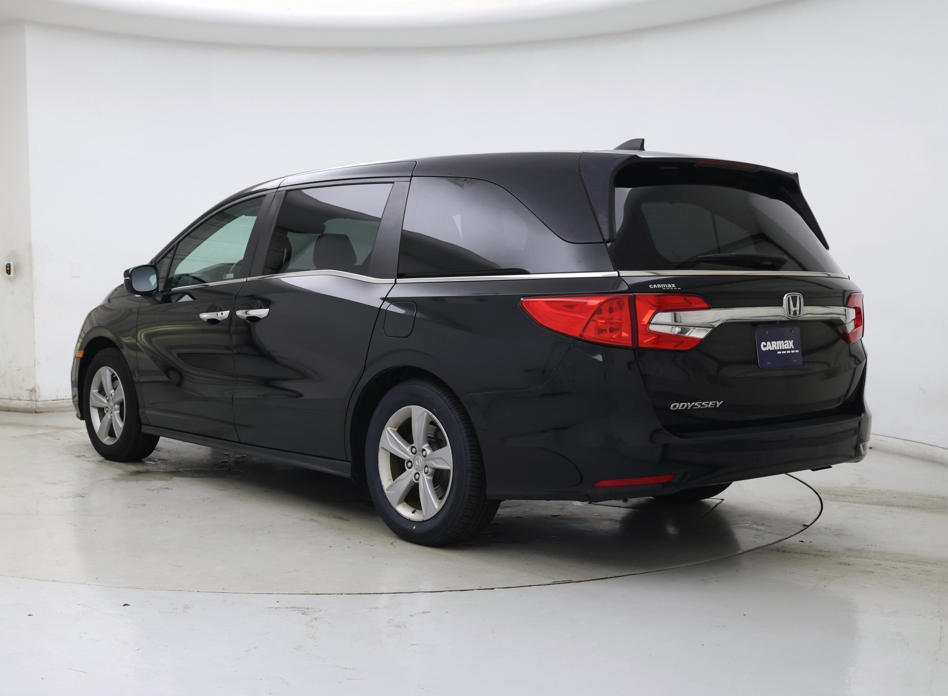 Thumbnail: 2018 Honda Odyssey - 2